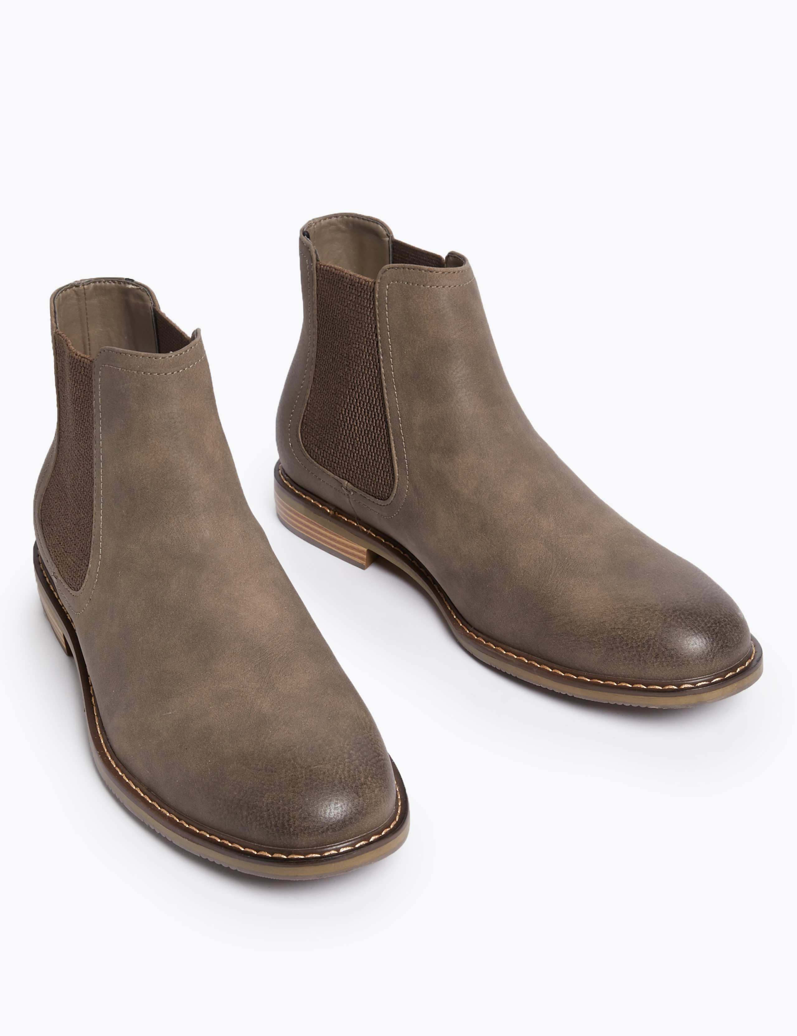Chelsea Boots 3 of 5