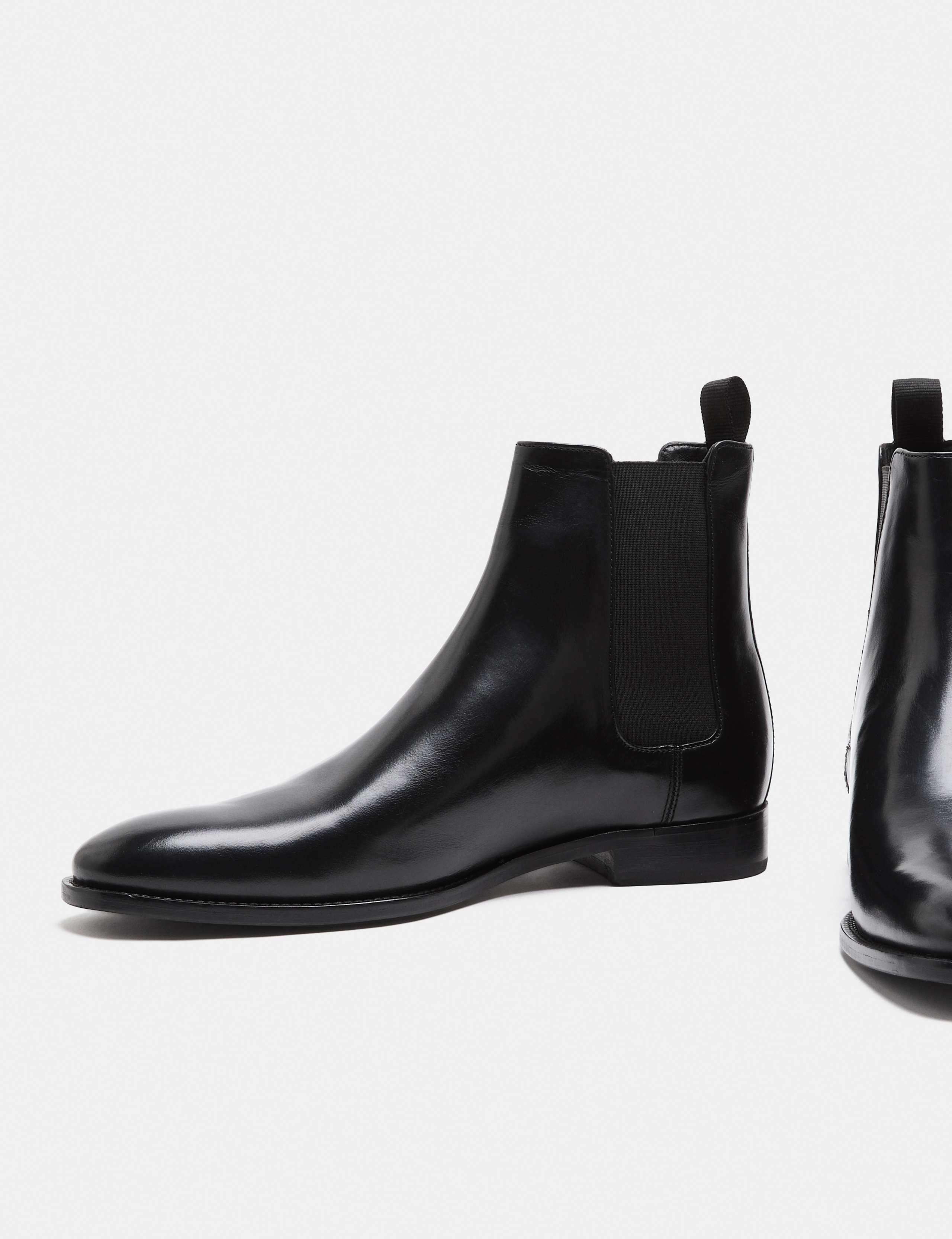 Leather Pull On Chelsea Boots 1 of 3