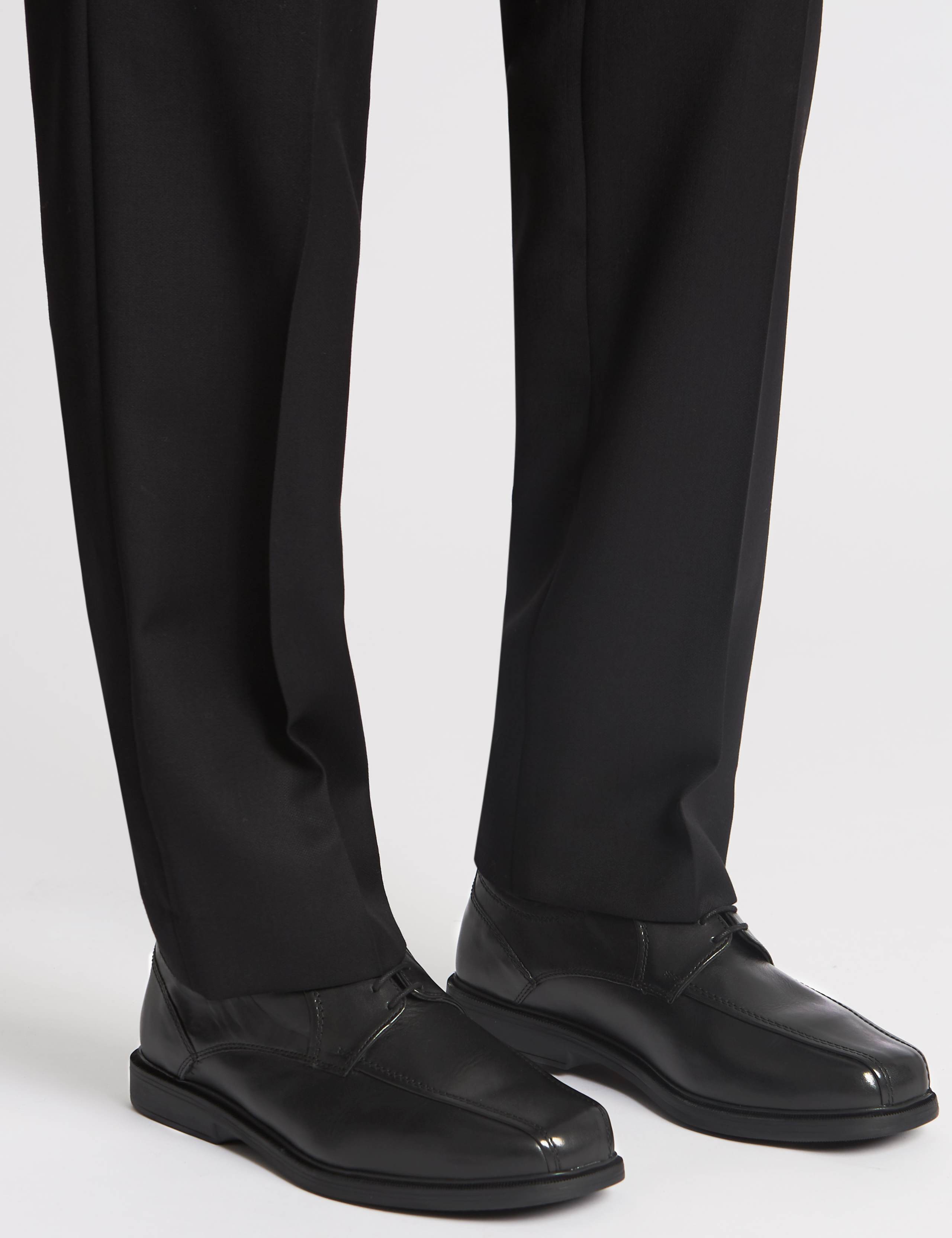 Extra Wide Leather Shoes with Airflex™ 1 of 6