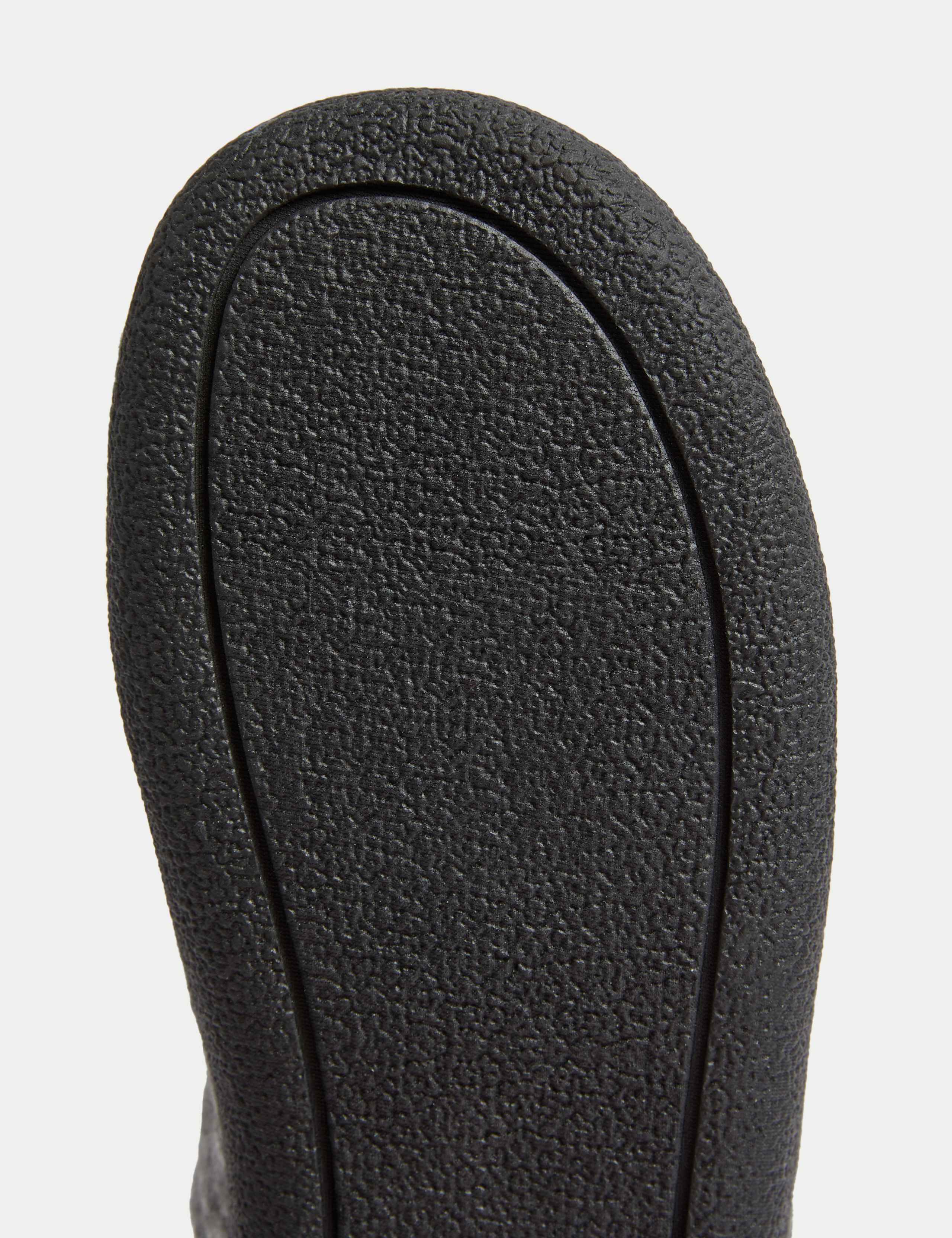 Fleece Lined Slippers with Freshfeet™ 4 of 4