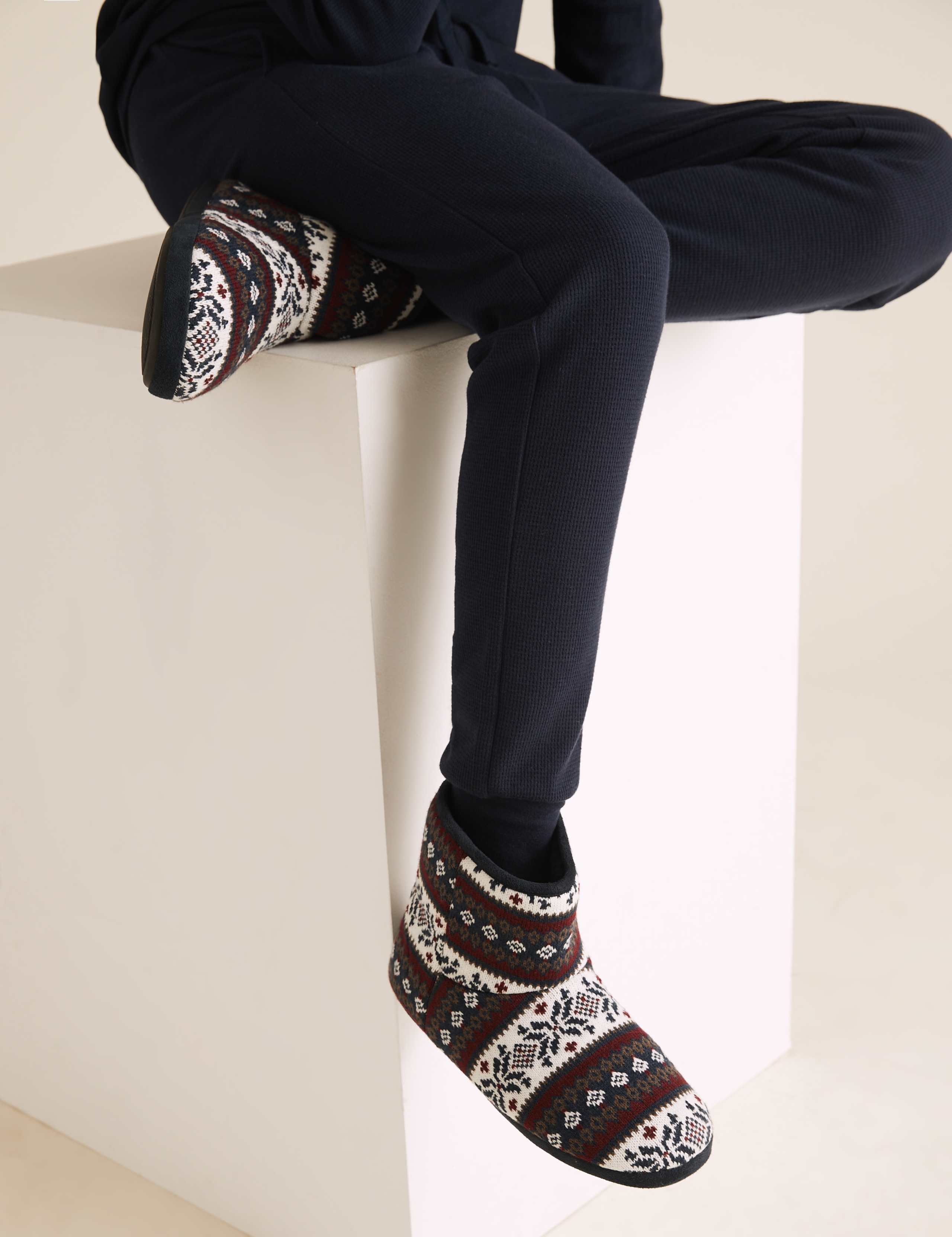 Christmas Slipper Boots with Freshfeet™ 3 of 4