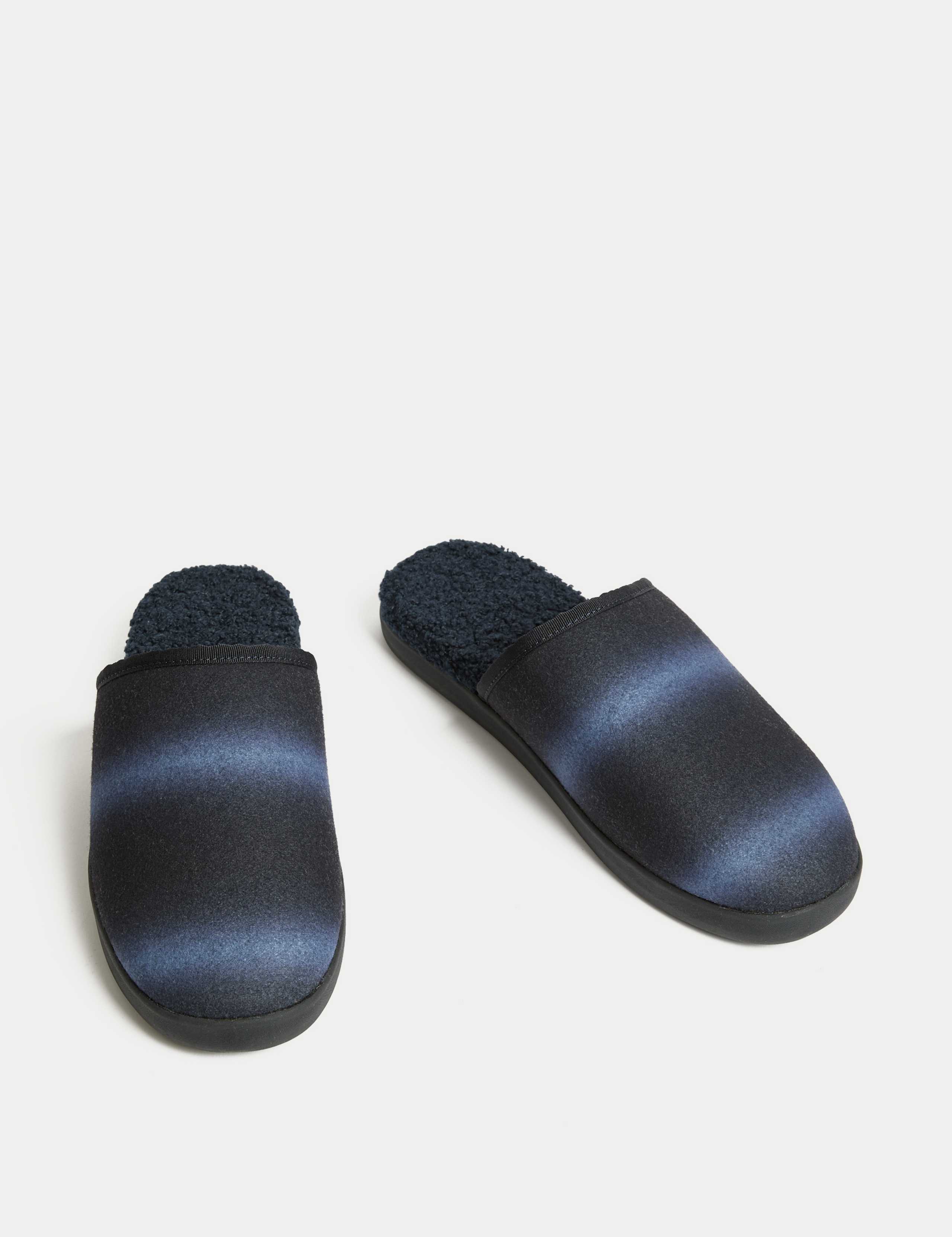 Fleece Lined Mule Slippers with Freshfeet™ 2 of 4