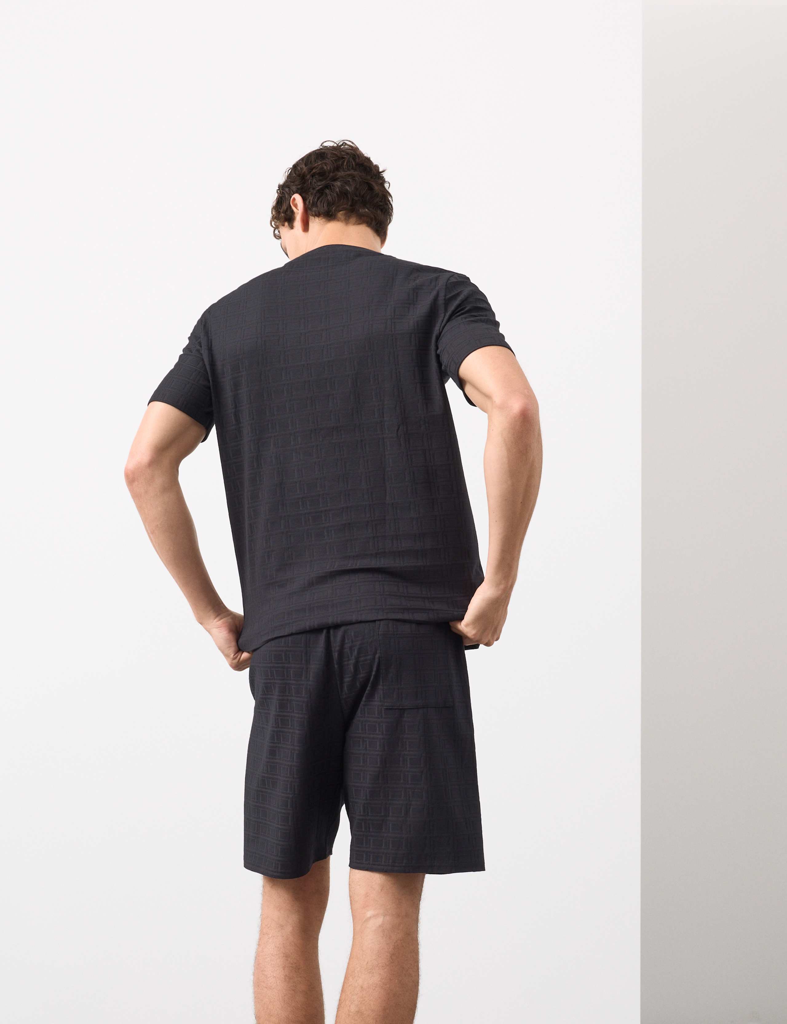 Supima® CottonRich Stretch Jacquard T Shirt 6 of 6