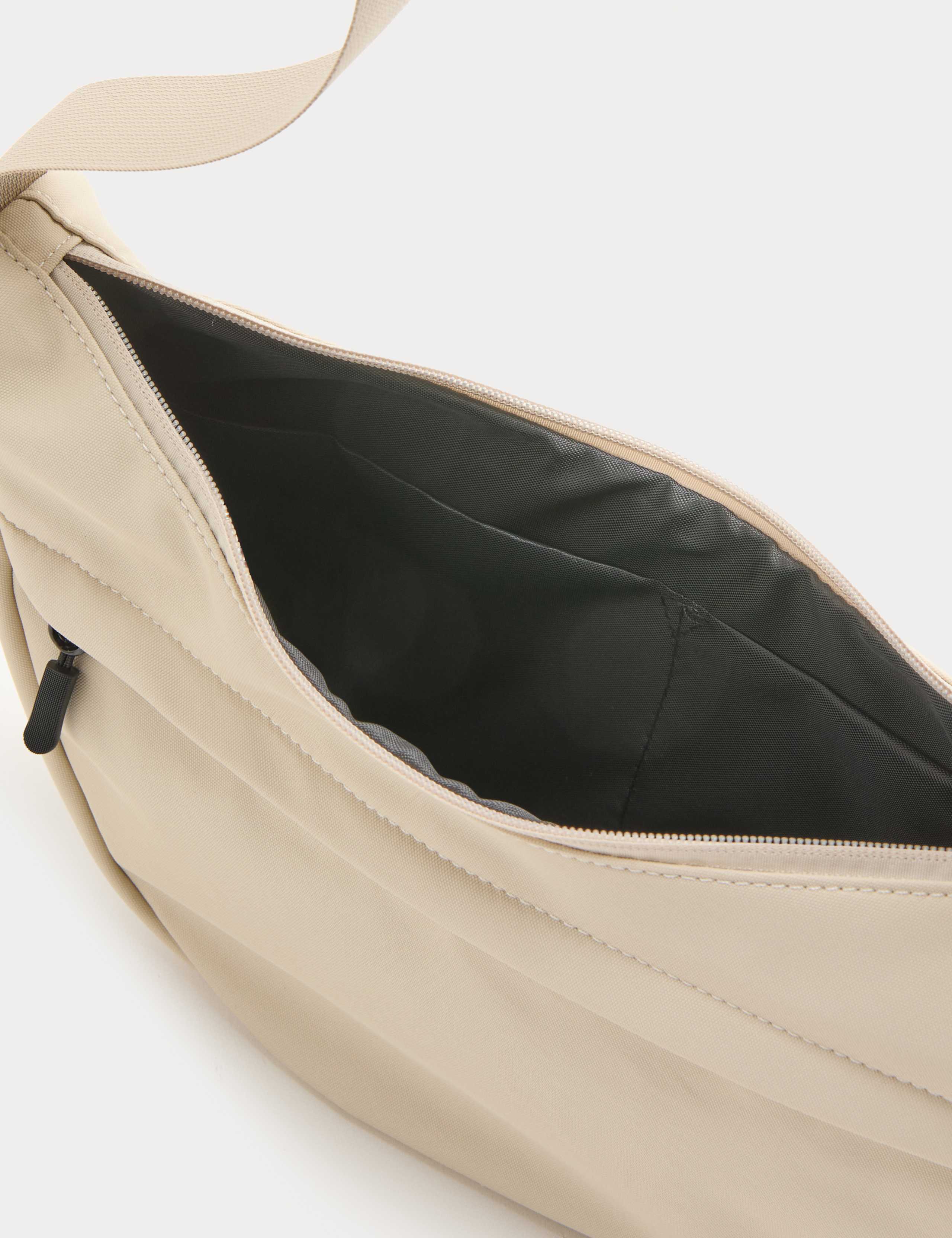 Adjustable Cross Body Bag 3 of 3