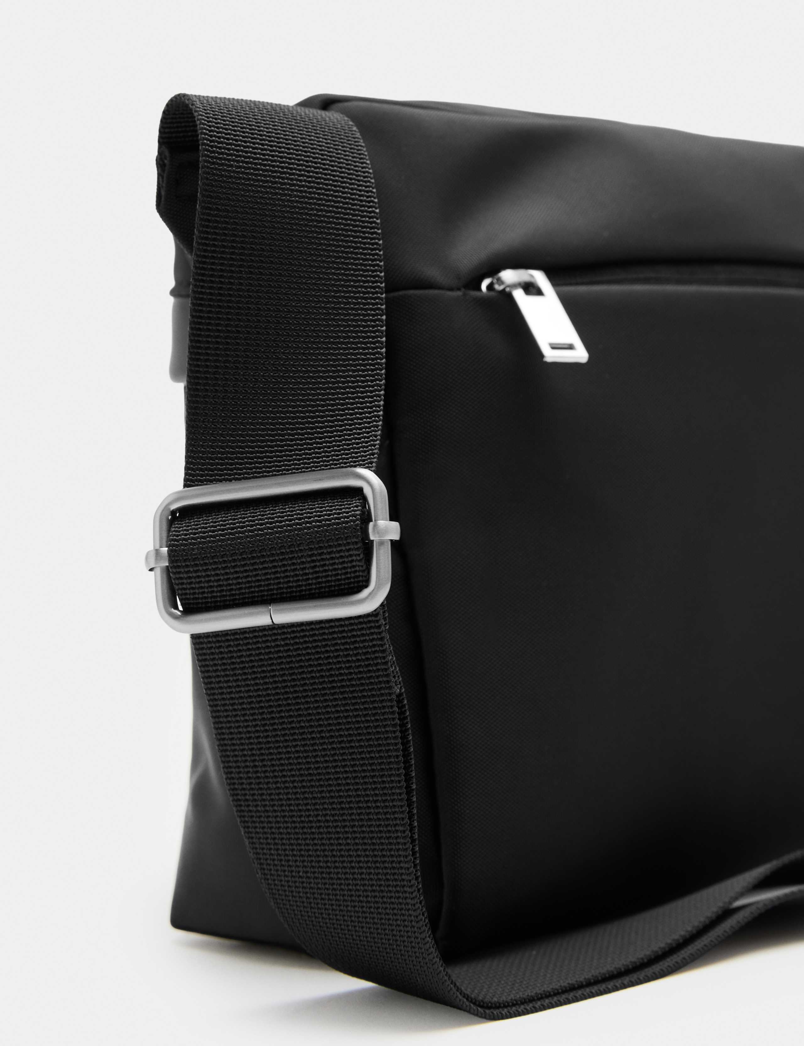 Zip Cross Body Bag 2 of 3