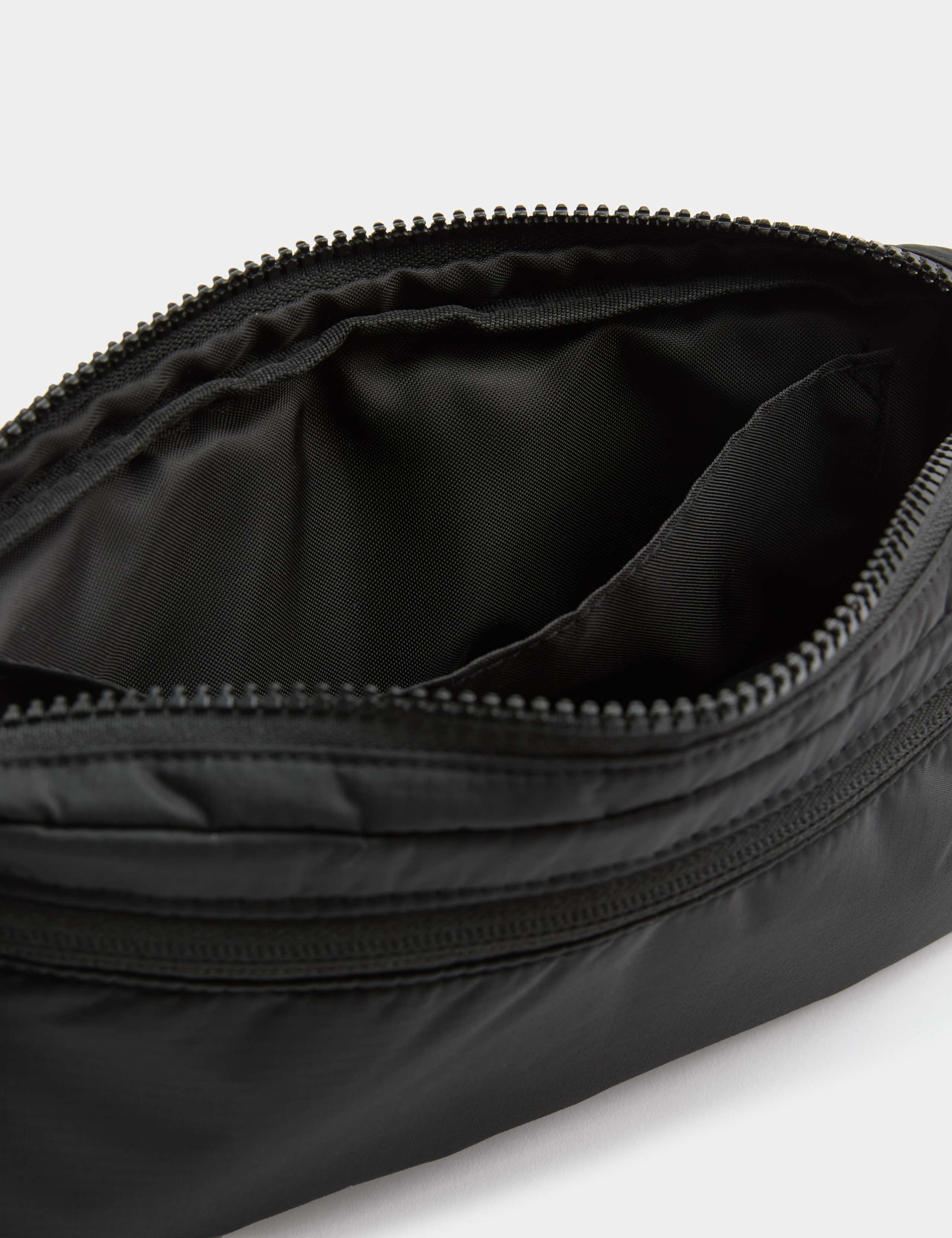 Cross Body Bag 3 of 4