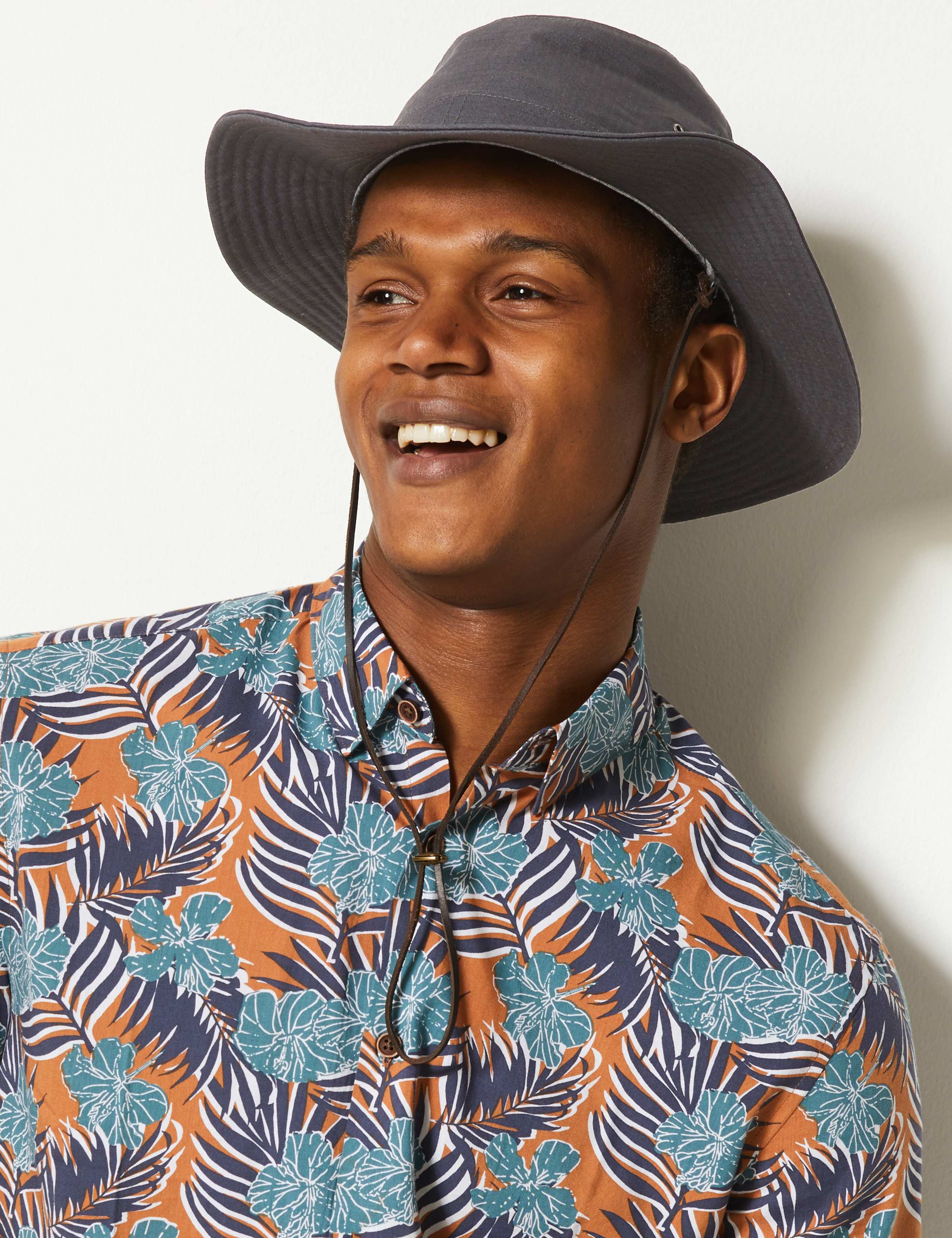 Pure Cotton Ambassador Hat with Stormwear™ 2 of 4