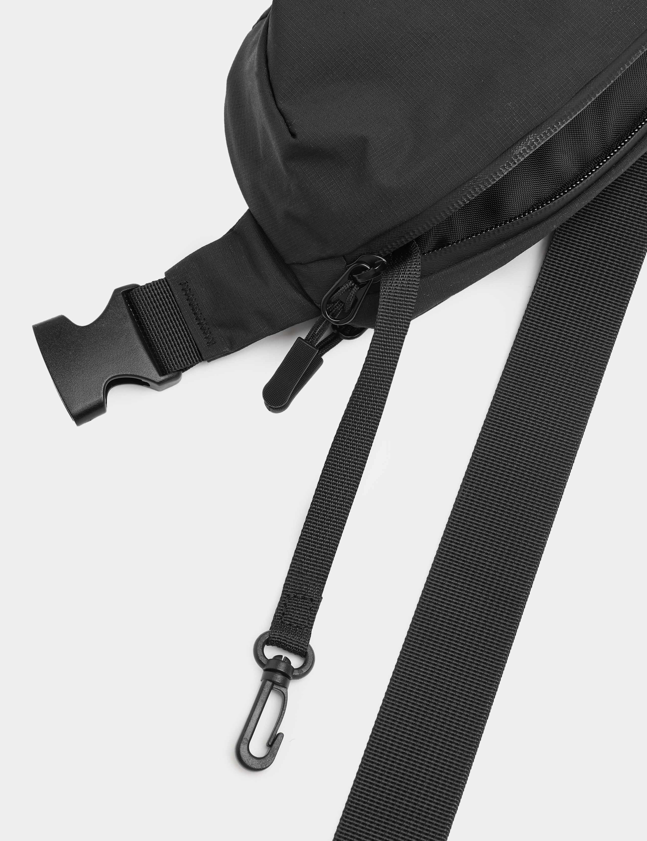 Water Resistant Cross Body Bag 4 of 4