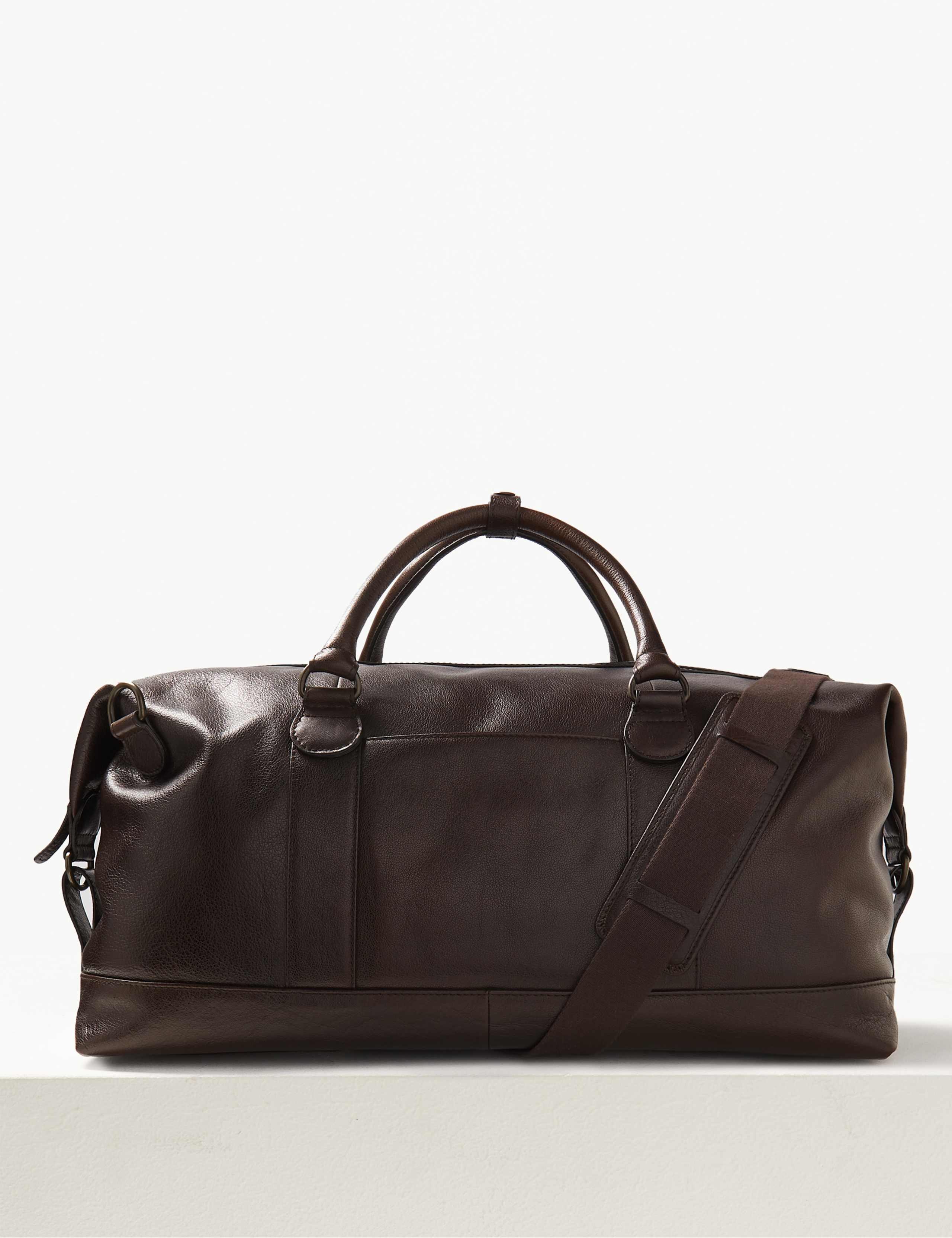 Casual Leather Holdall 2 of 7