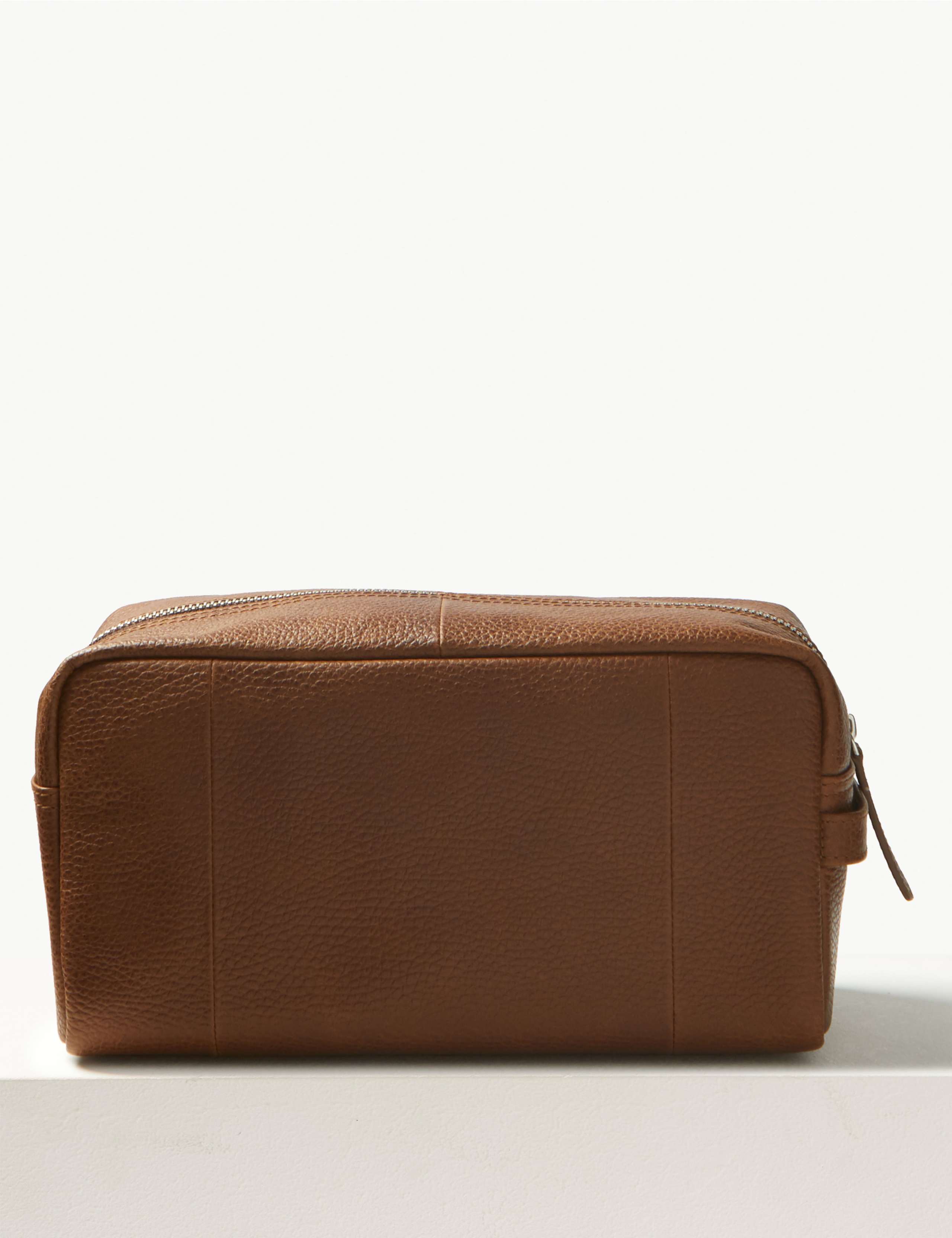 Pebble Grain Leather Washbag 4 of 6