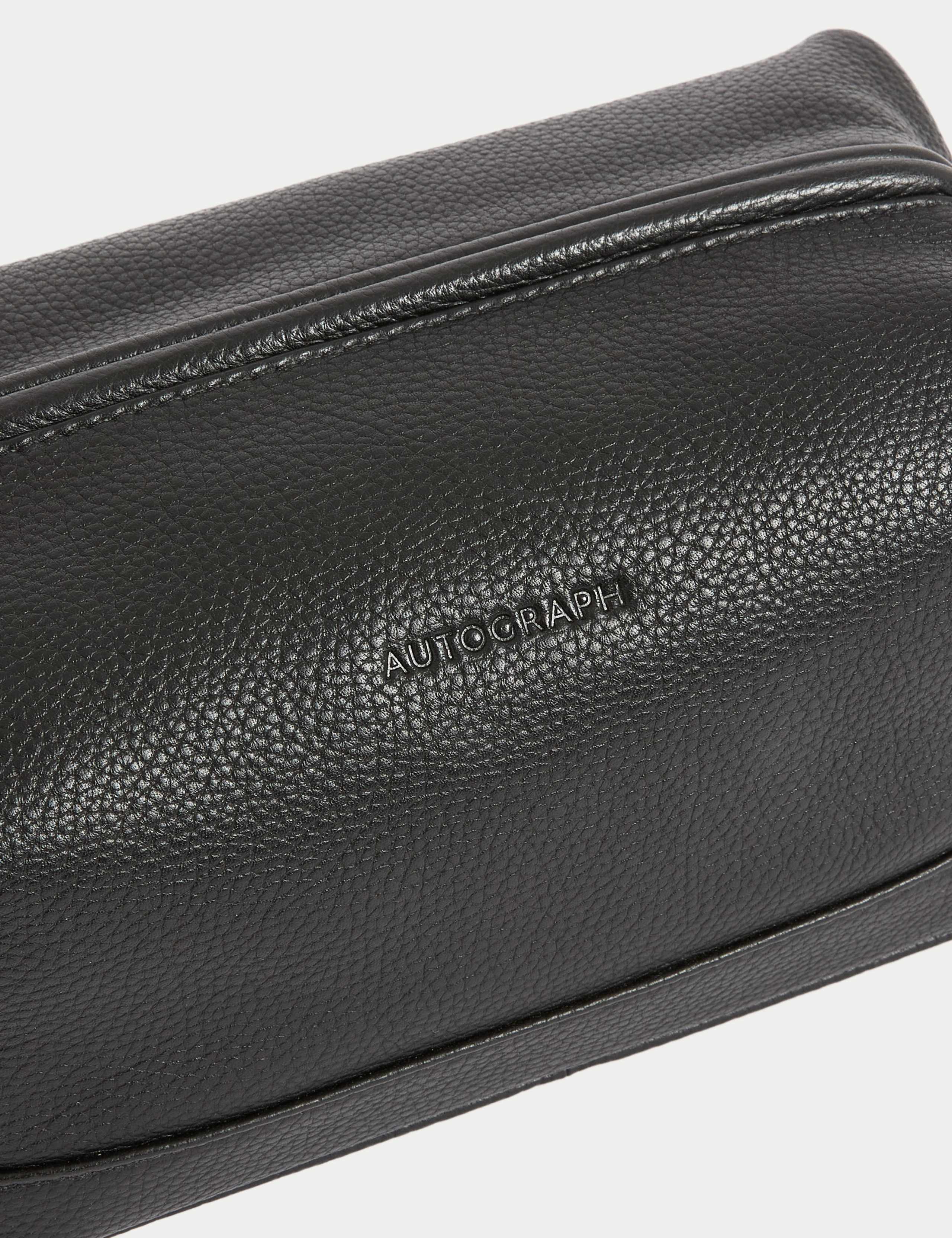 Leather Pebble Grain Washbag 3 of 3