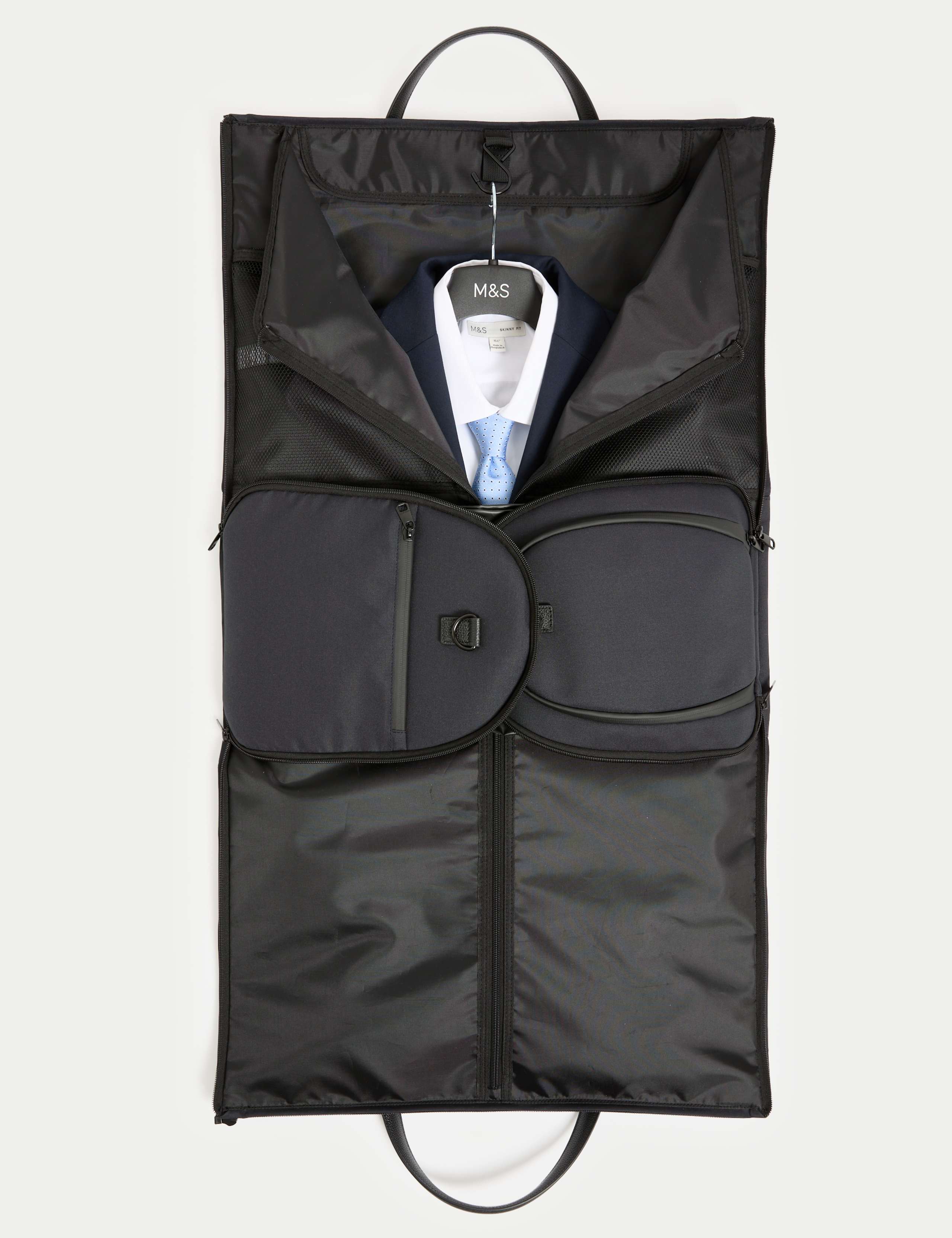 Weekend Performance Holdall Bag 7 of 7