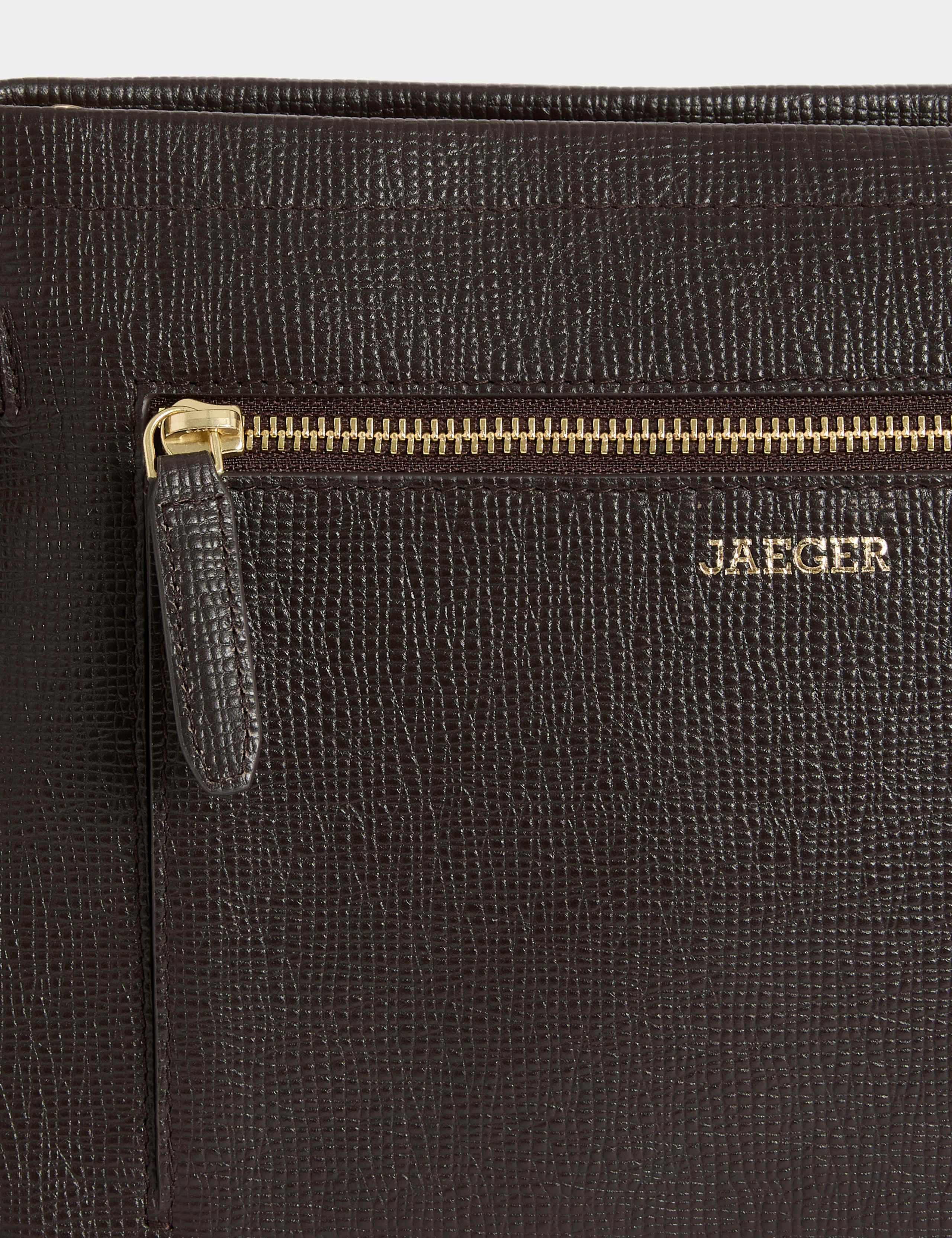Leather Washbag Pouch 2 of 4