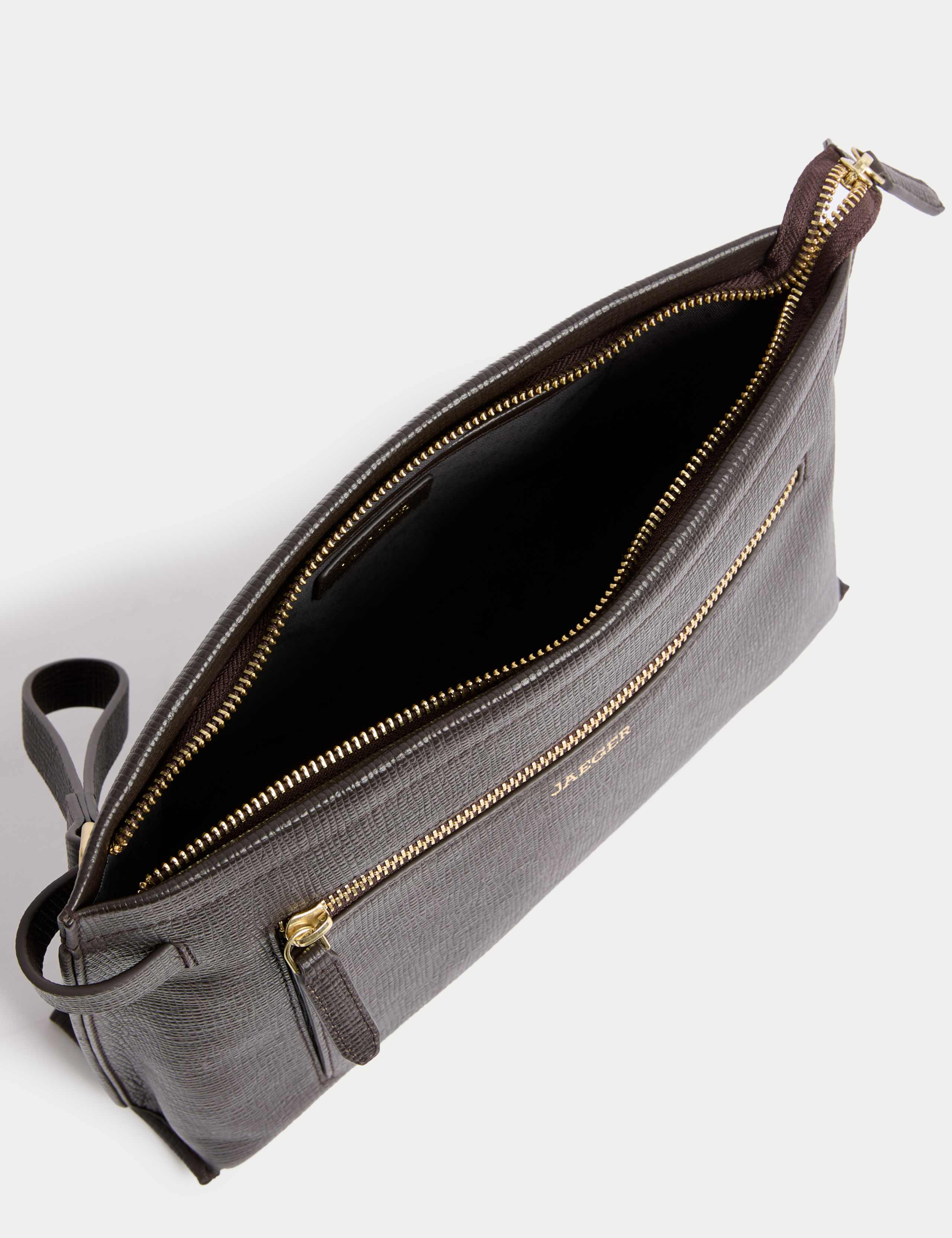 Leather Washbag Pouch 3 of 4