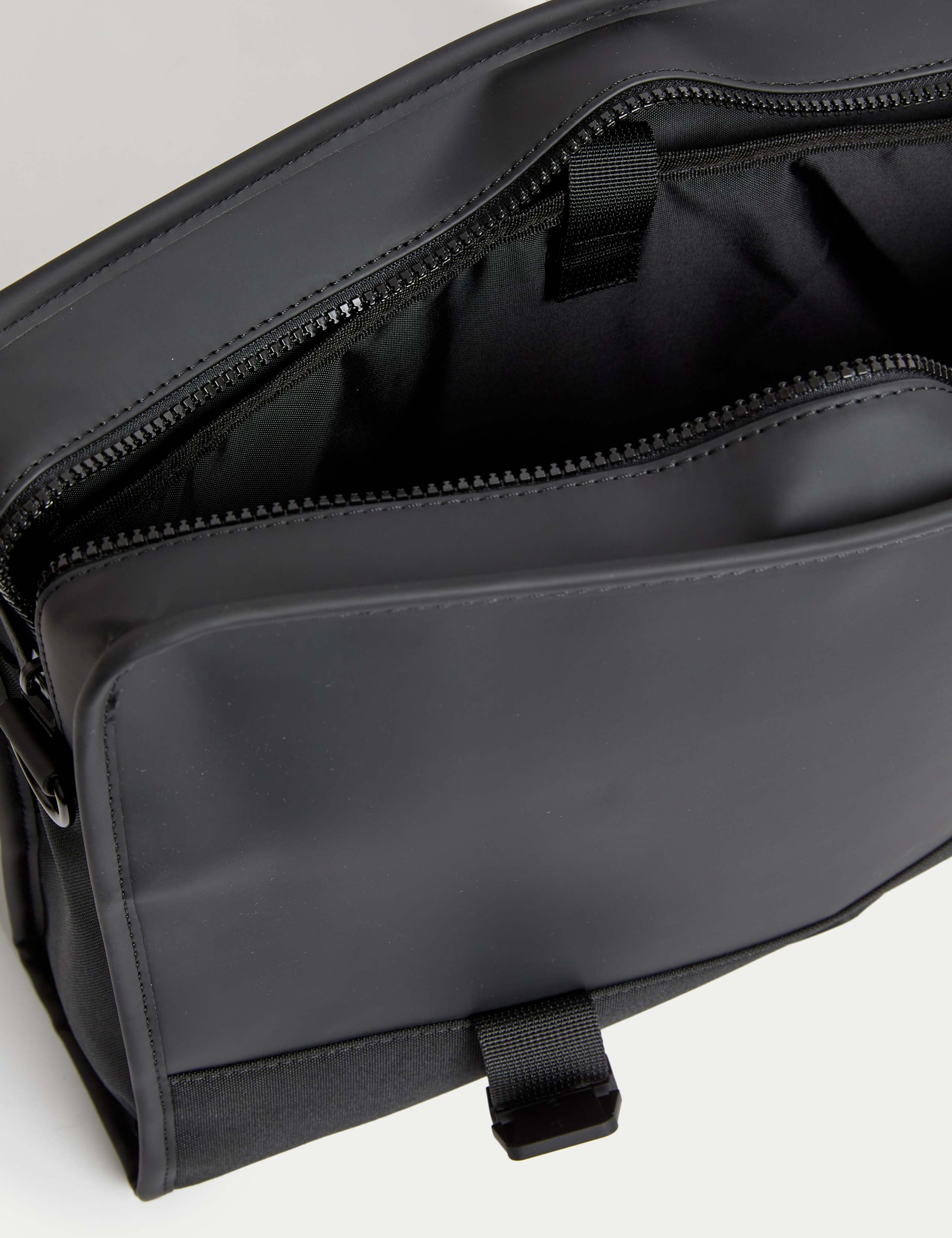 Waterproof Messenger Bag 4 of 4