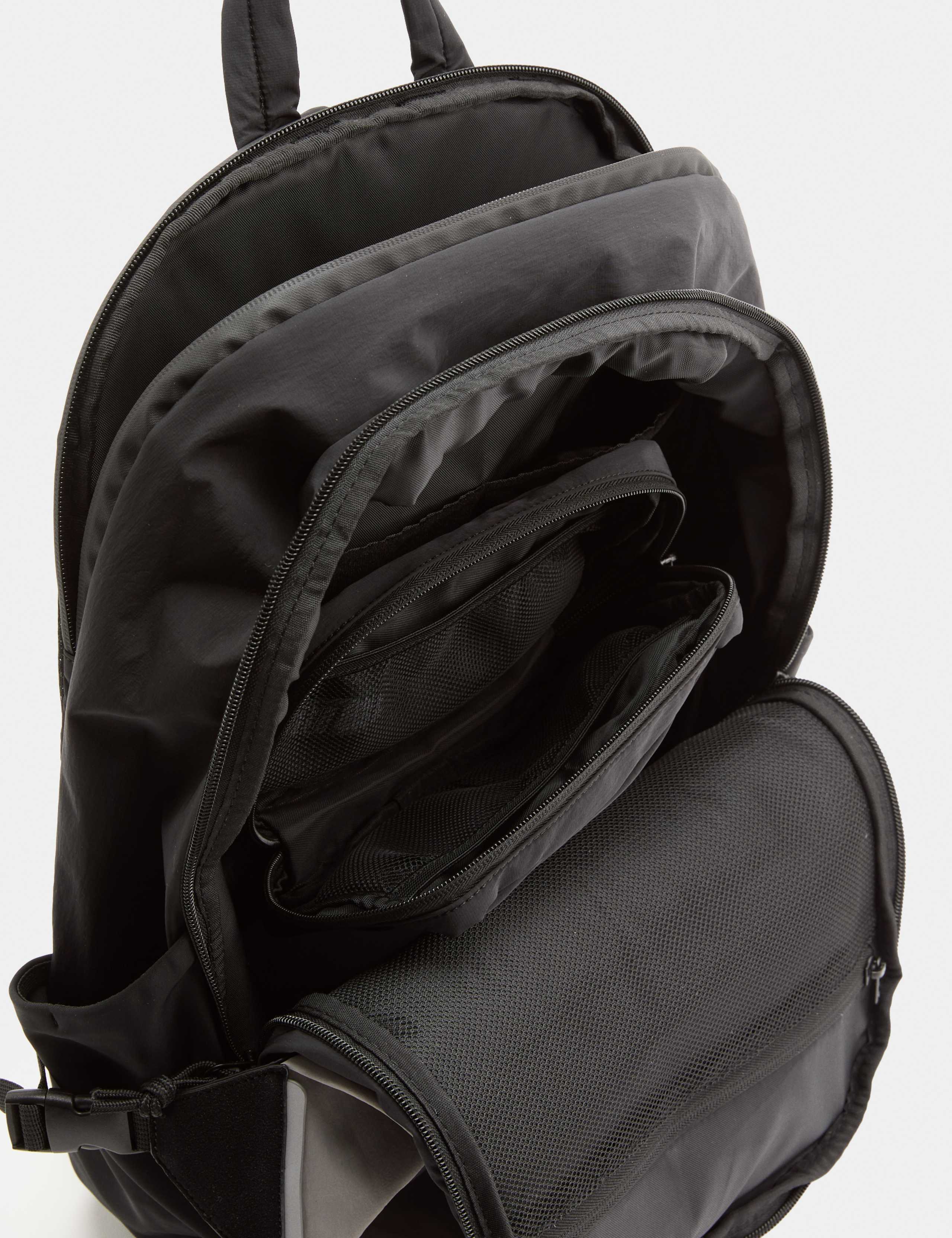 Goodmove Water-Resistant Backpack 2 of 3