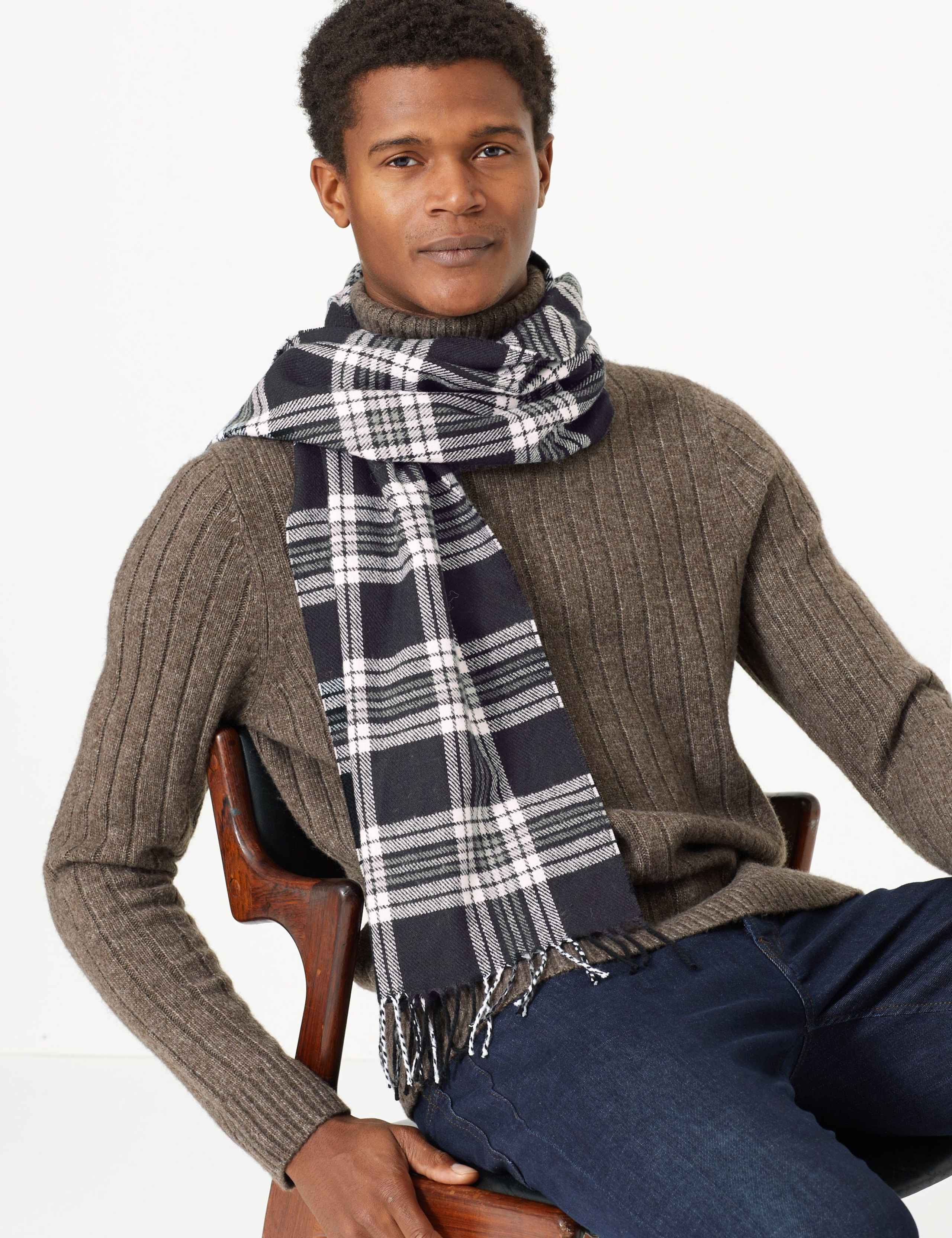 Checked Scarf 4 of 4