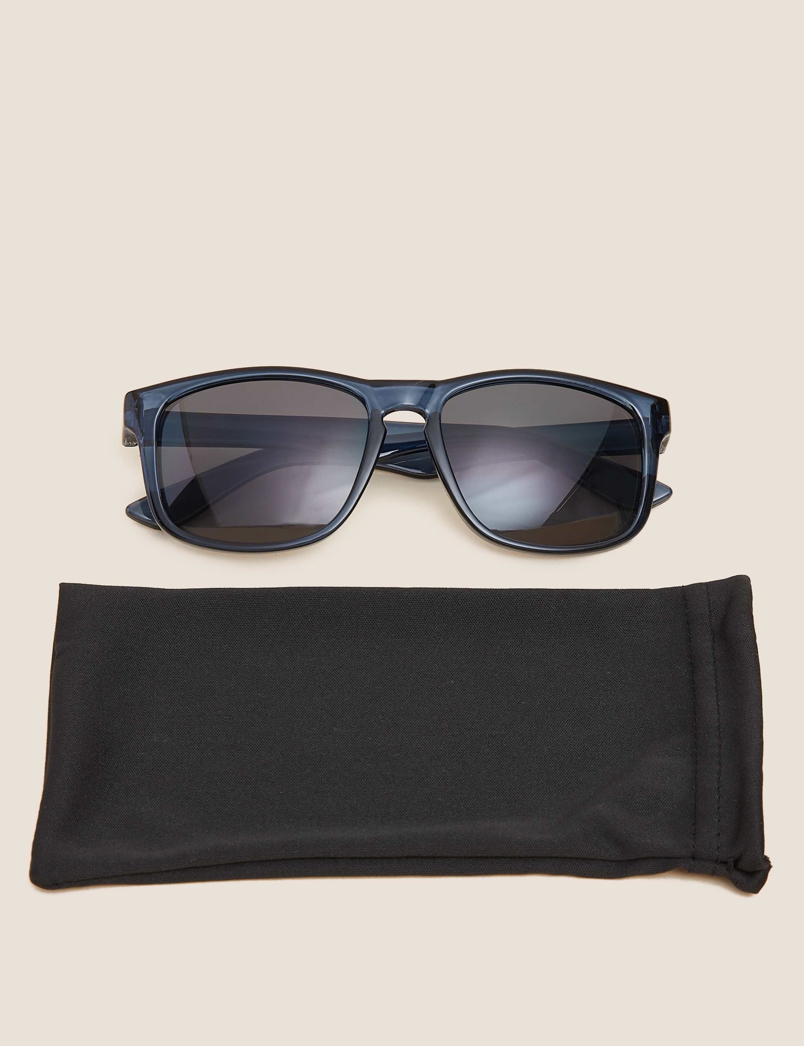 D Frame Sunglasses 4 of 5