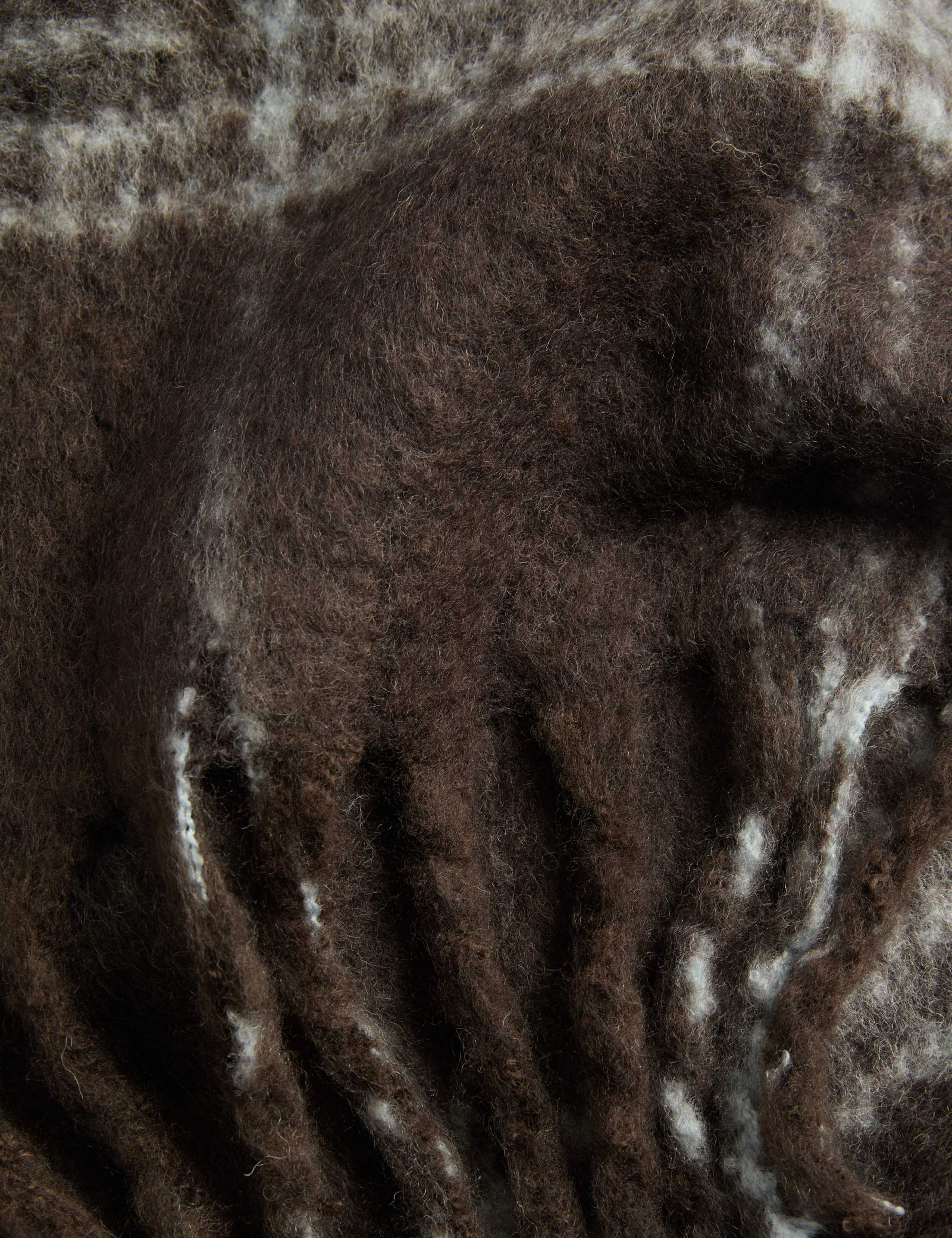 Chunky Checked Scarf with Wool 2 of 2