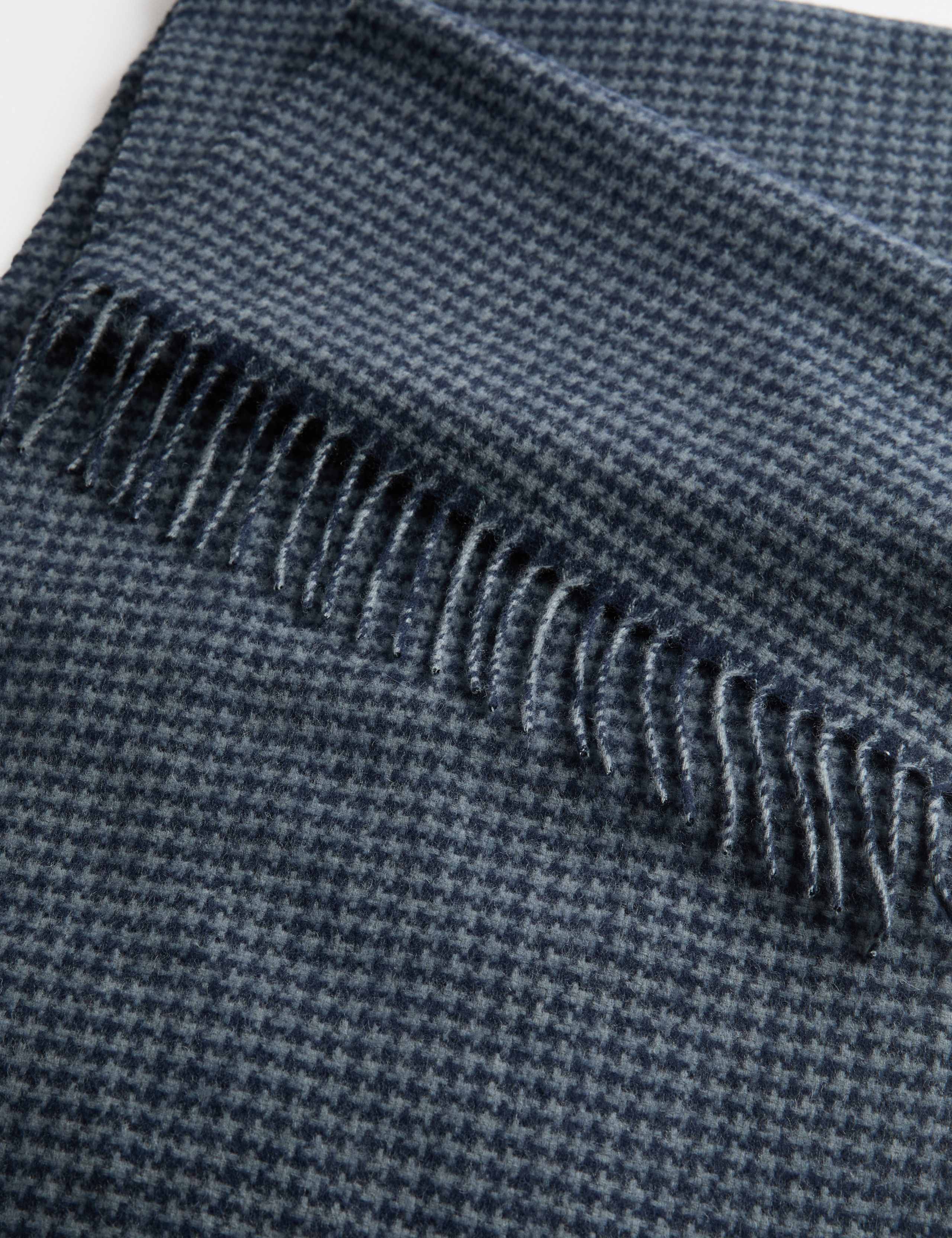 Merino Wool Dogstooth Scarf 2 of 2