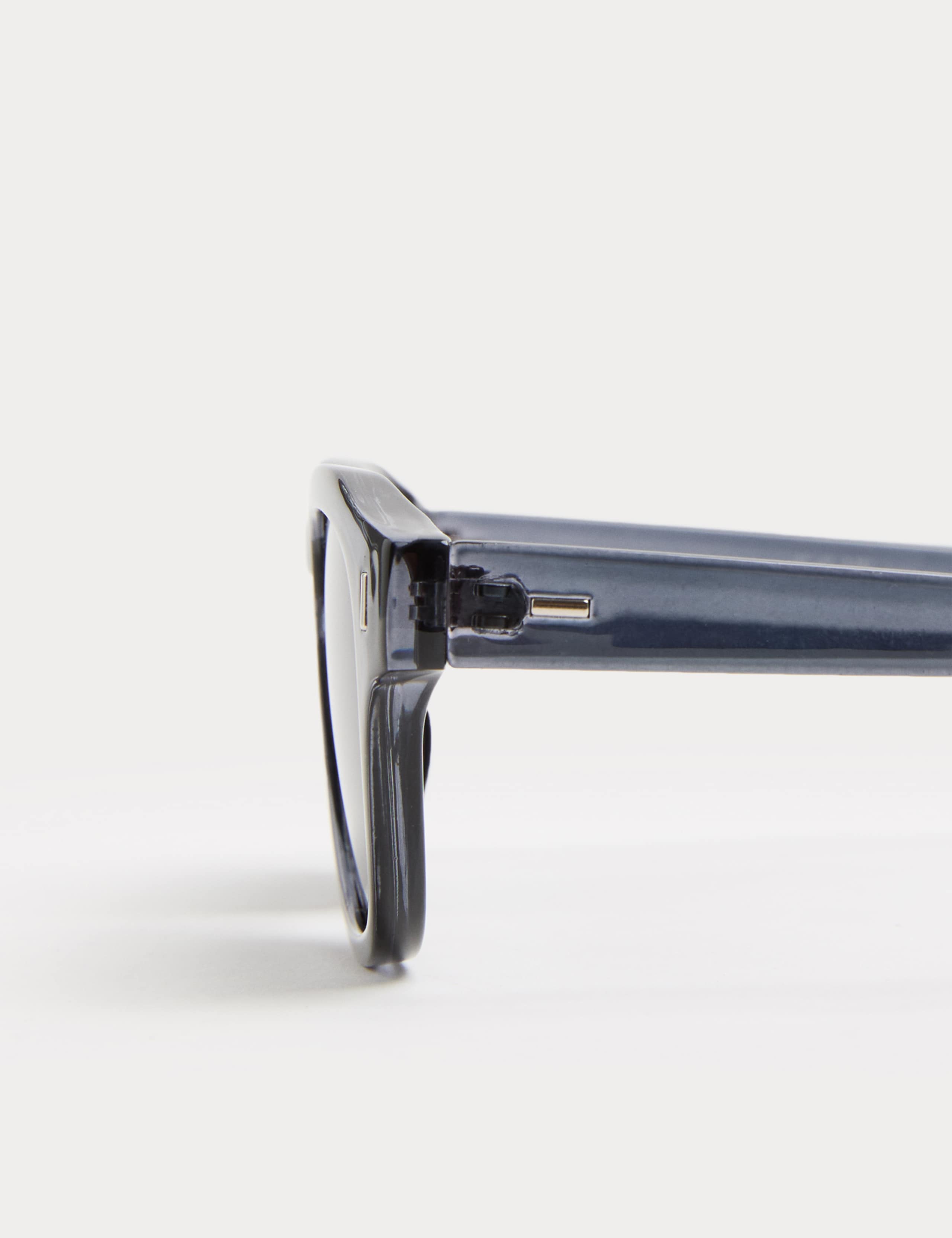 Chunky Polarised Sunglasses 2 of 2