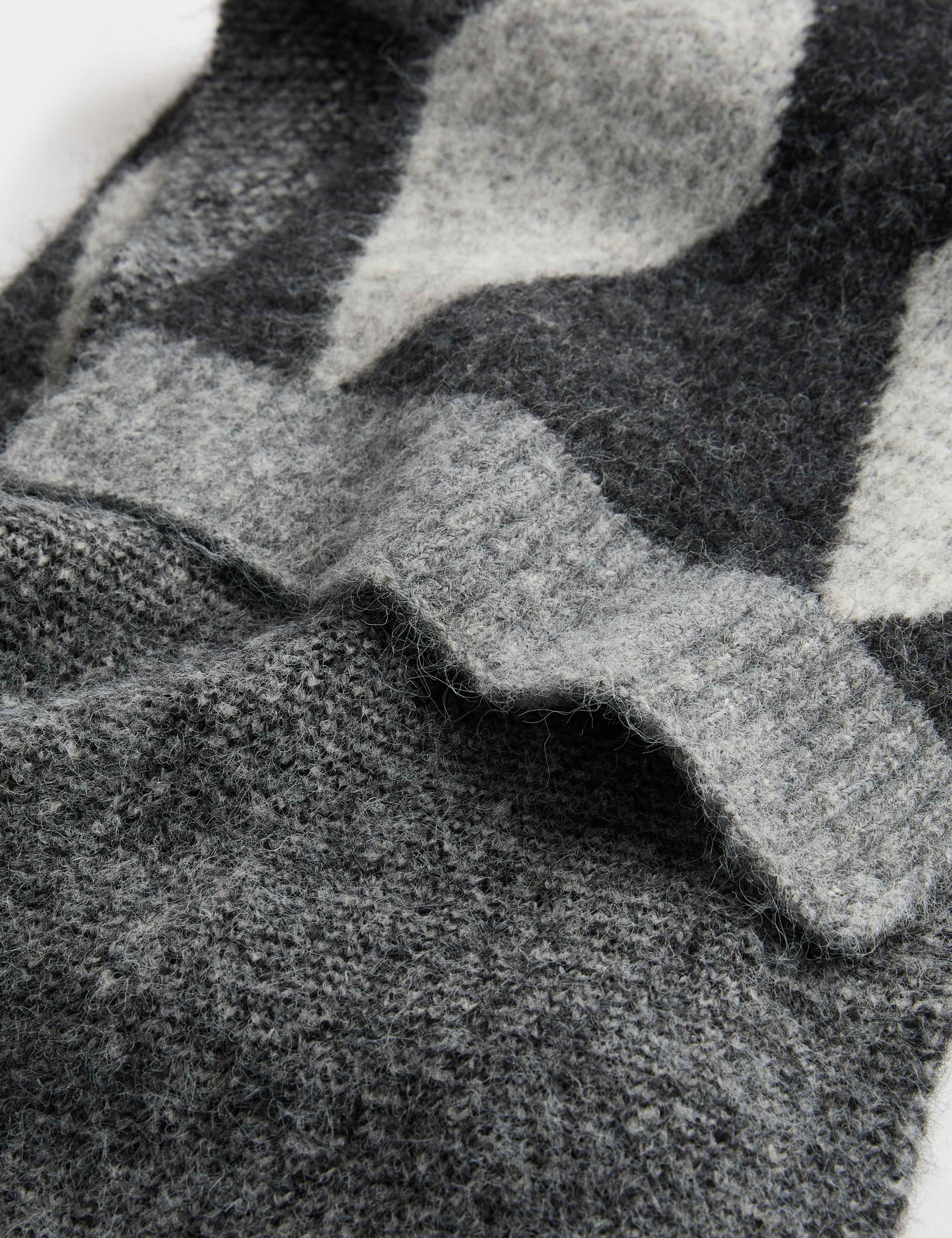 Argyle Scarf 2 of 2