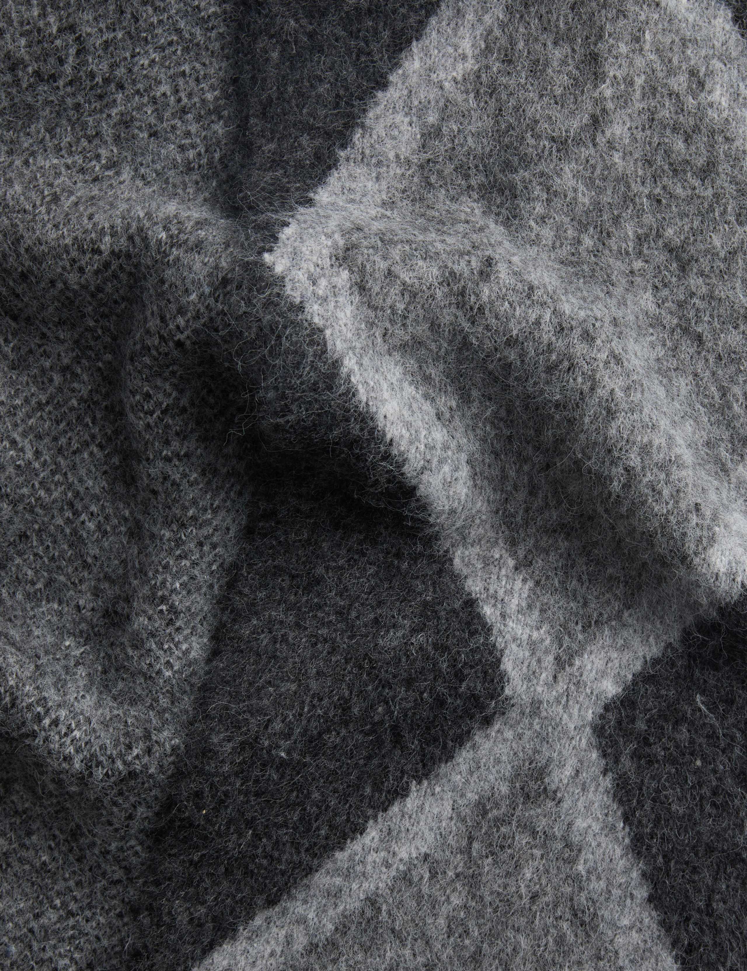 Argyle Scarf 2 of 2