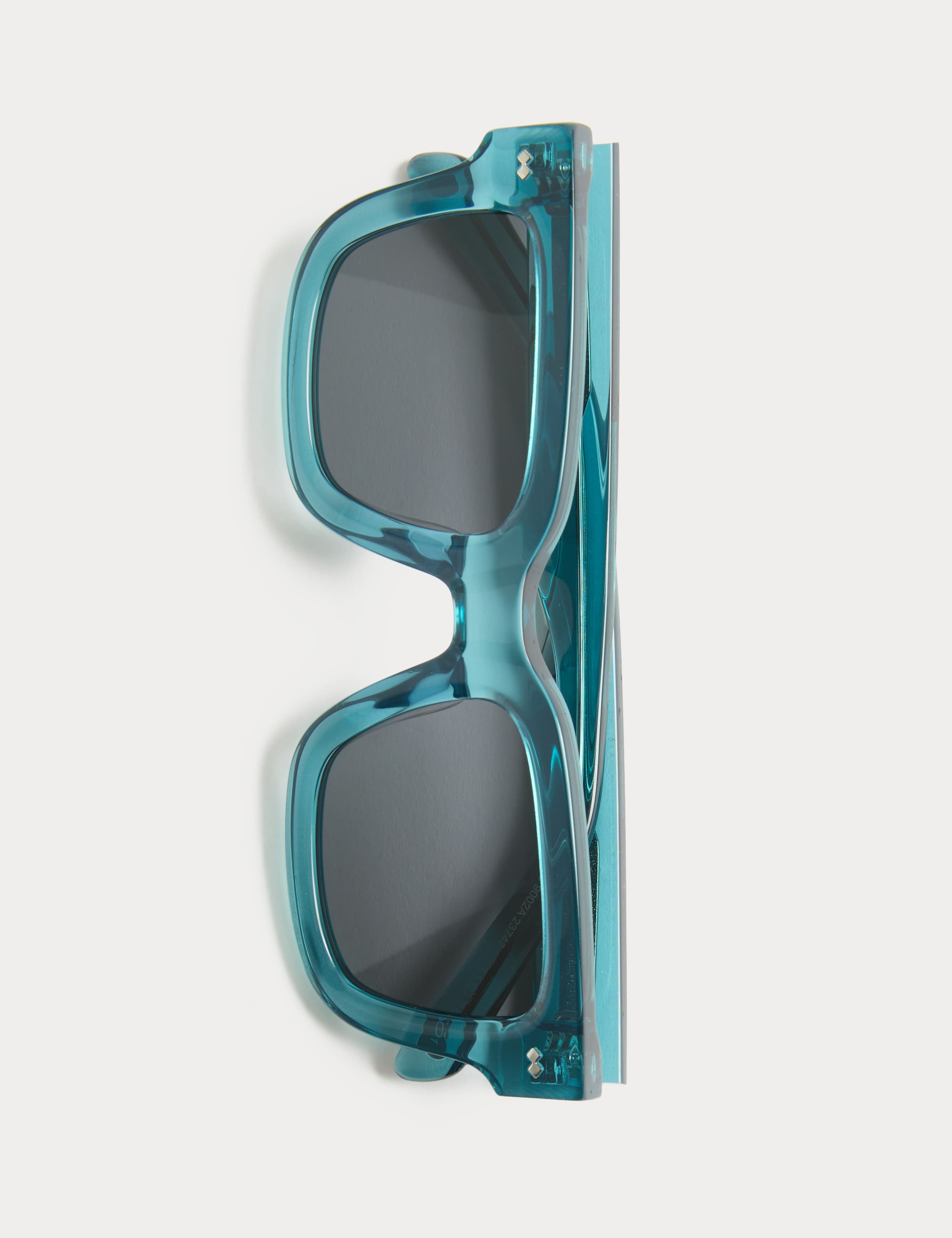 Chunky Polarised Sunglasses 1 of 2
