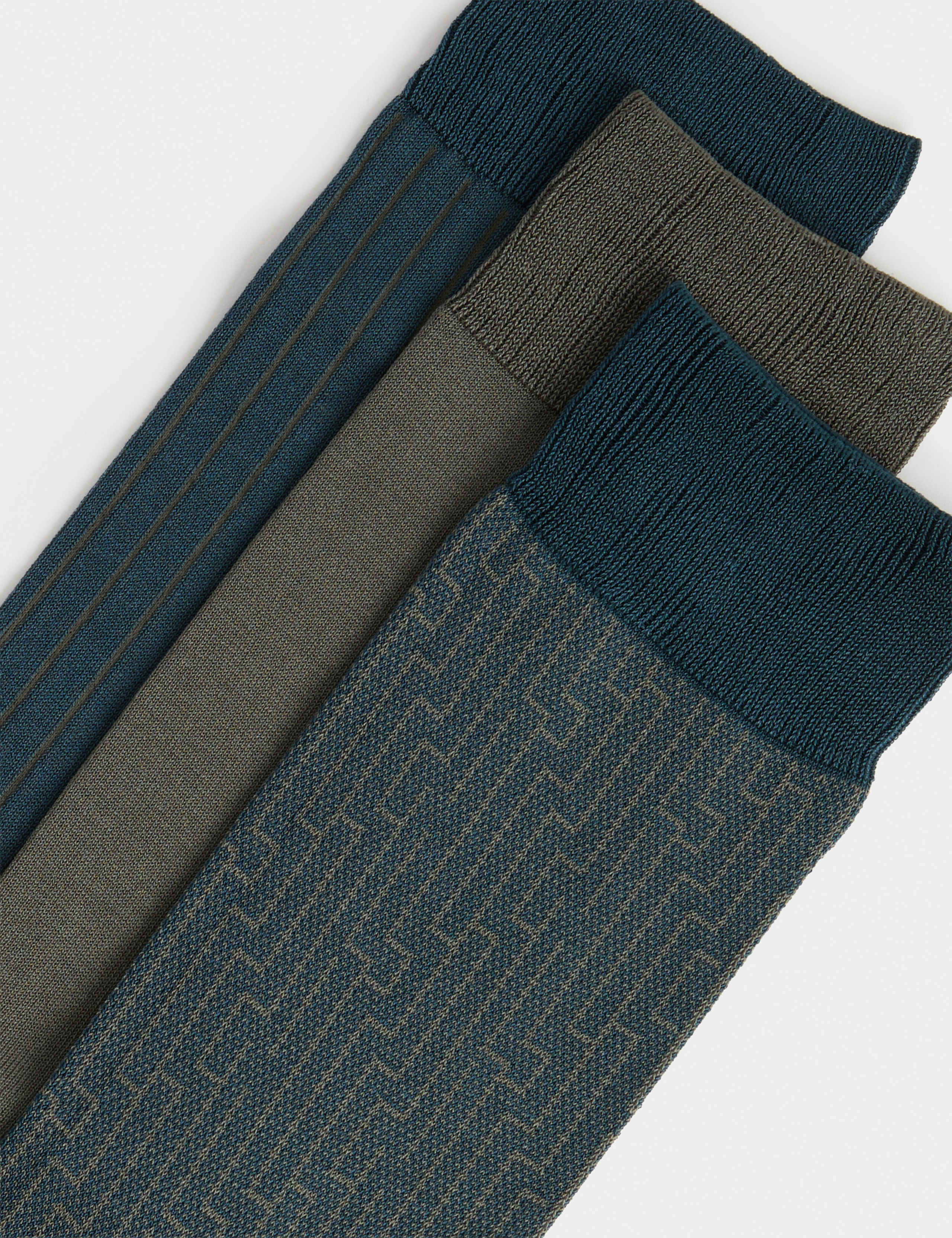 3pk Cotton Rich Design Socks 2 of 2