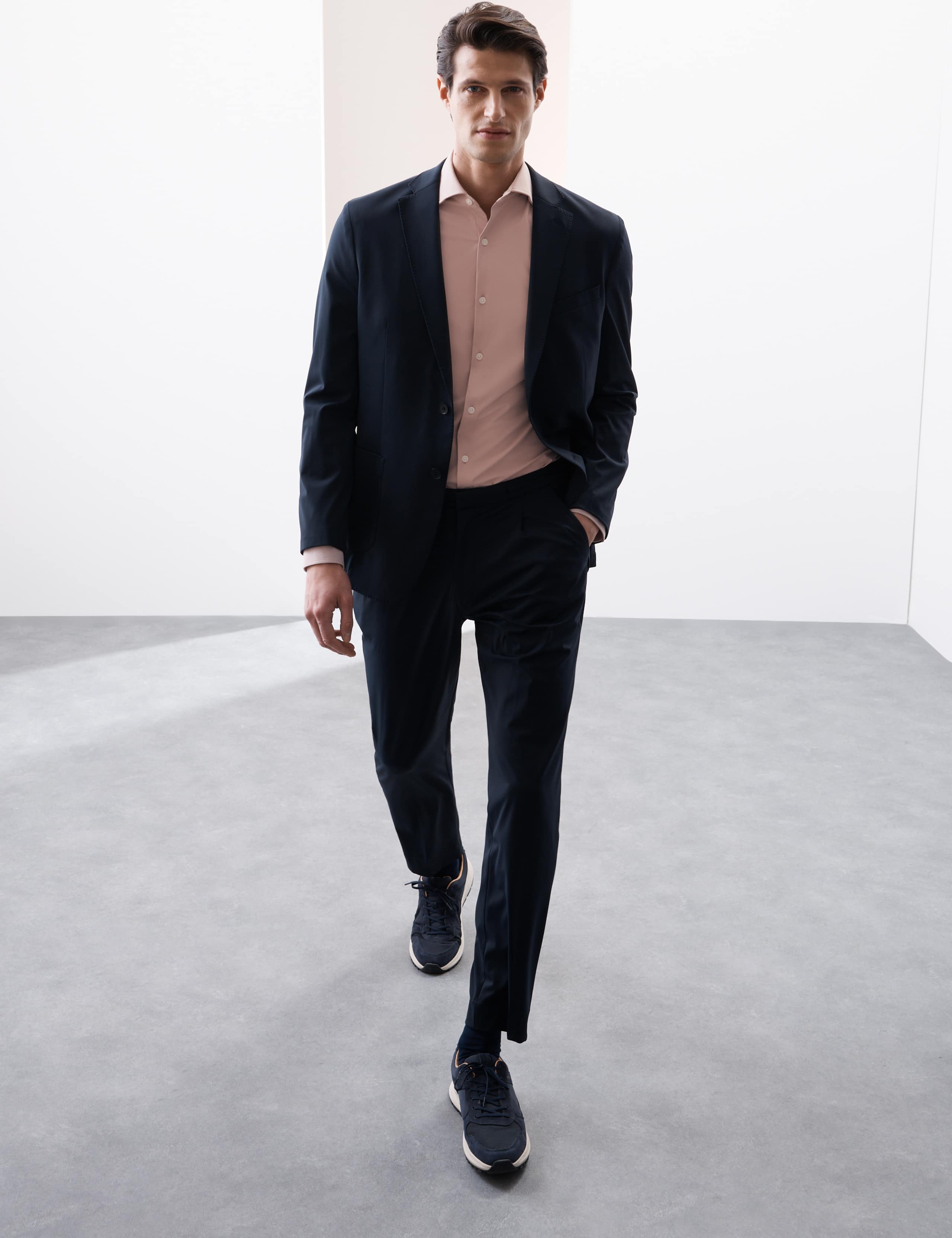 Tailored Fit Stretch Performance Shirt 4 of 7