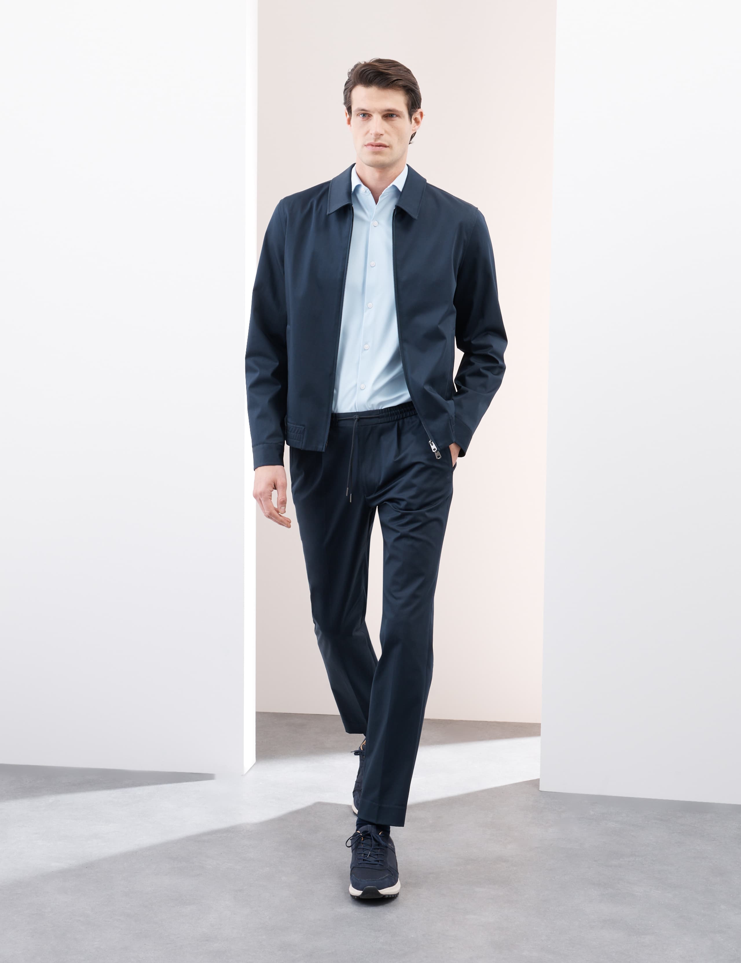 Tailored Fit Stretch Performance Shirt 4 of 7