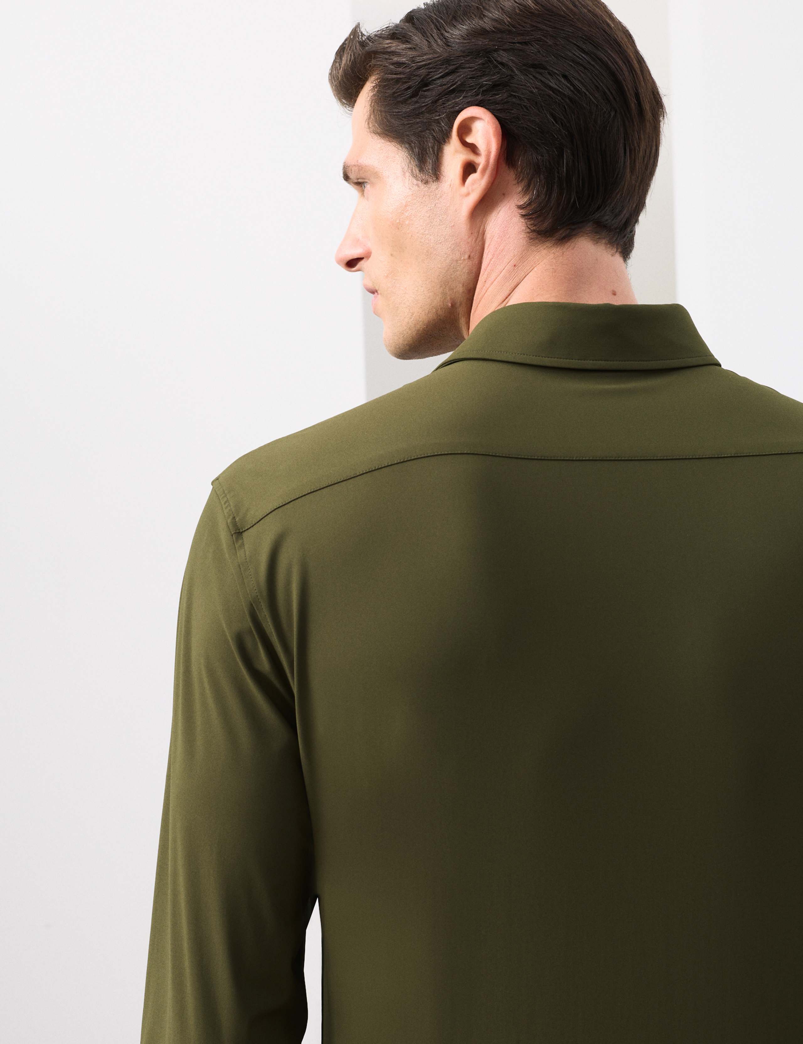 Tailored Fit Stretch Performance Shirt 5 of 6