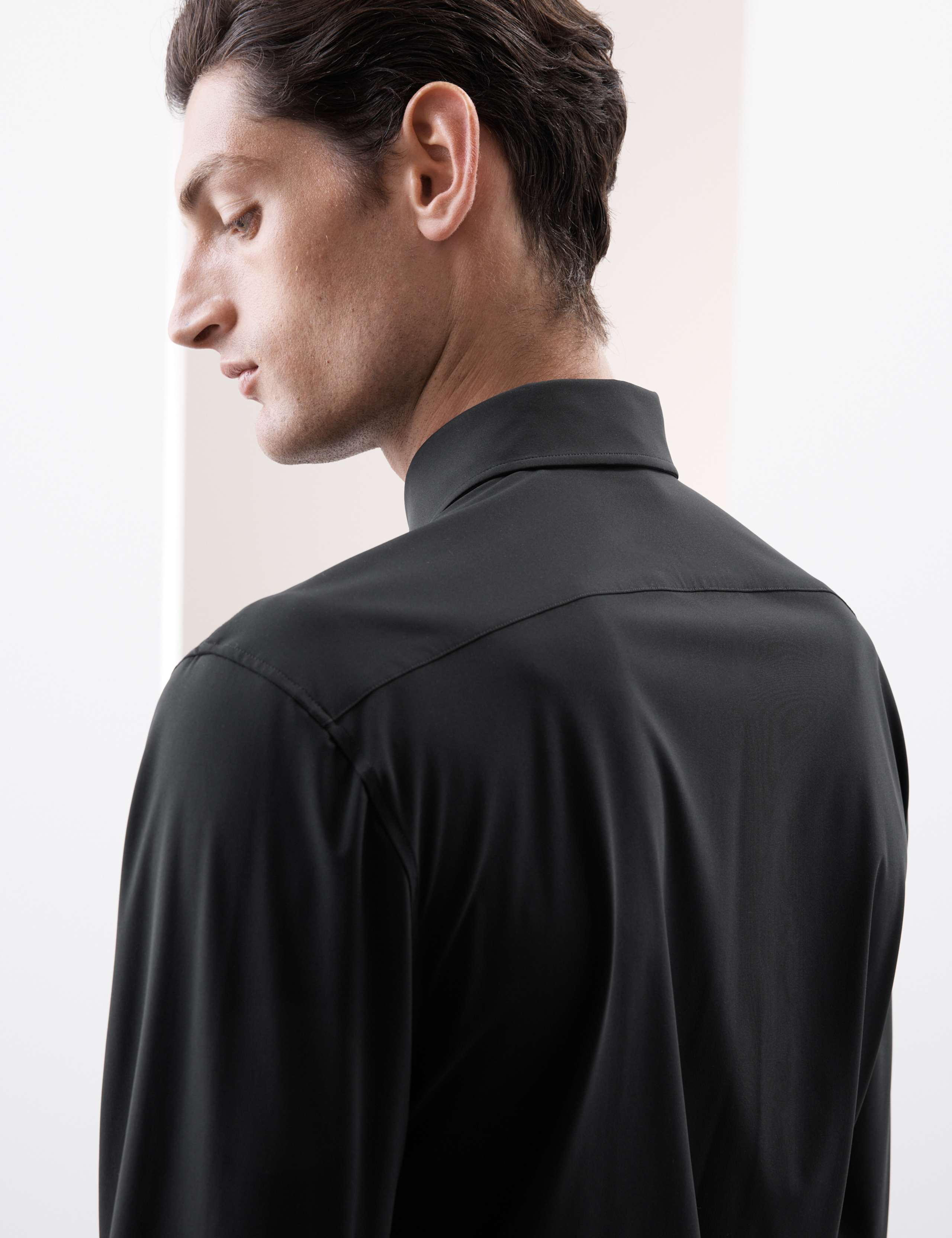 Tailored Fit Stretch Performance Shirt 5 of 7