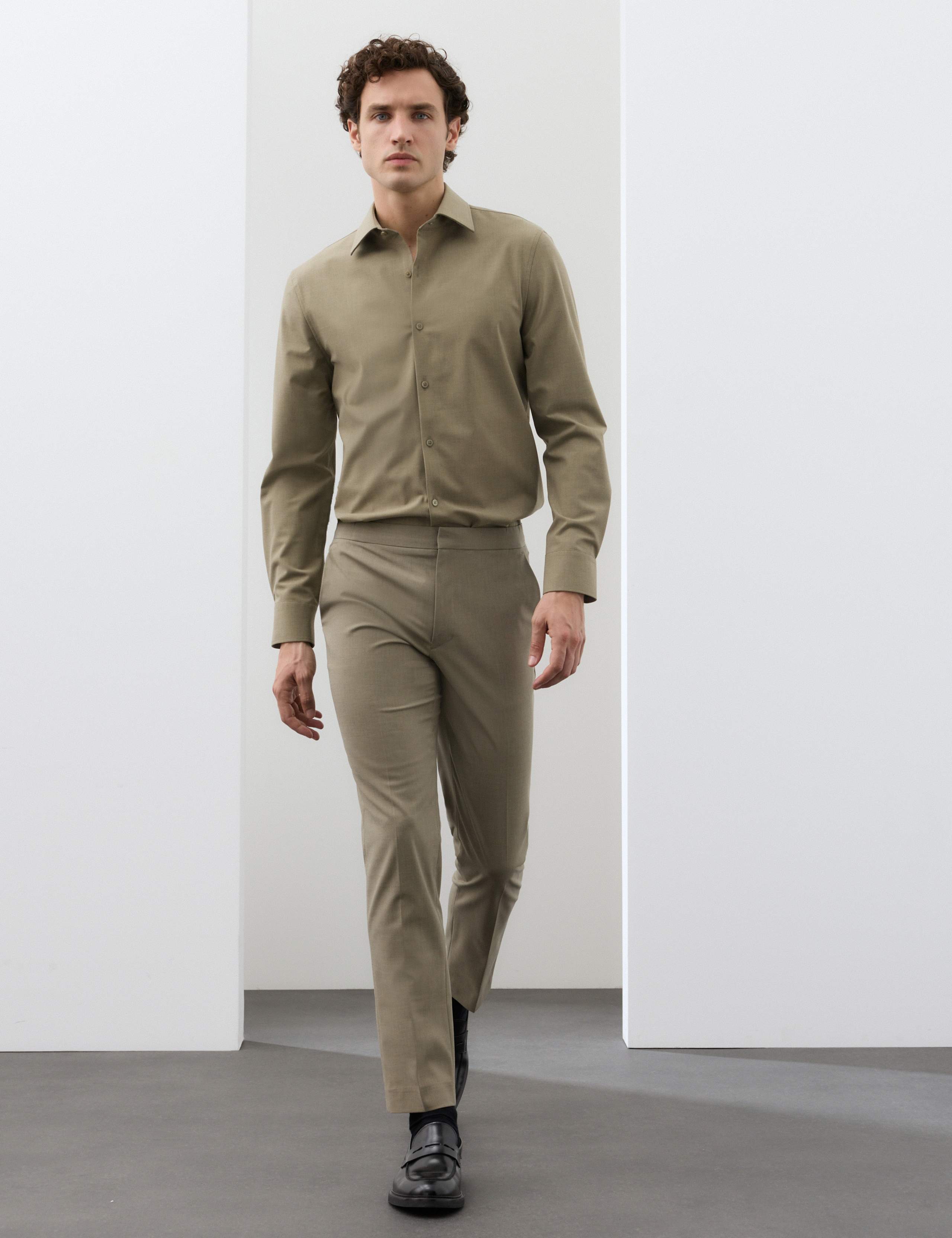 Performance Slim Fit Shirt with Wool 4 of 7