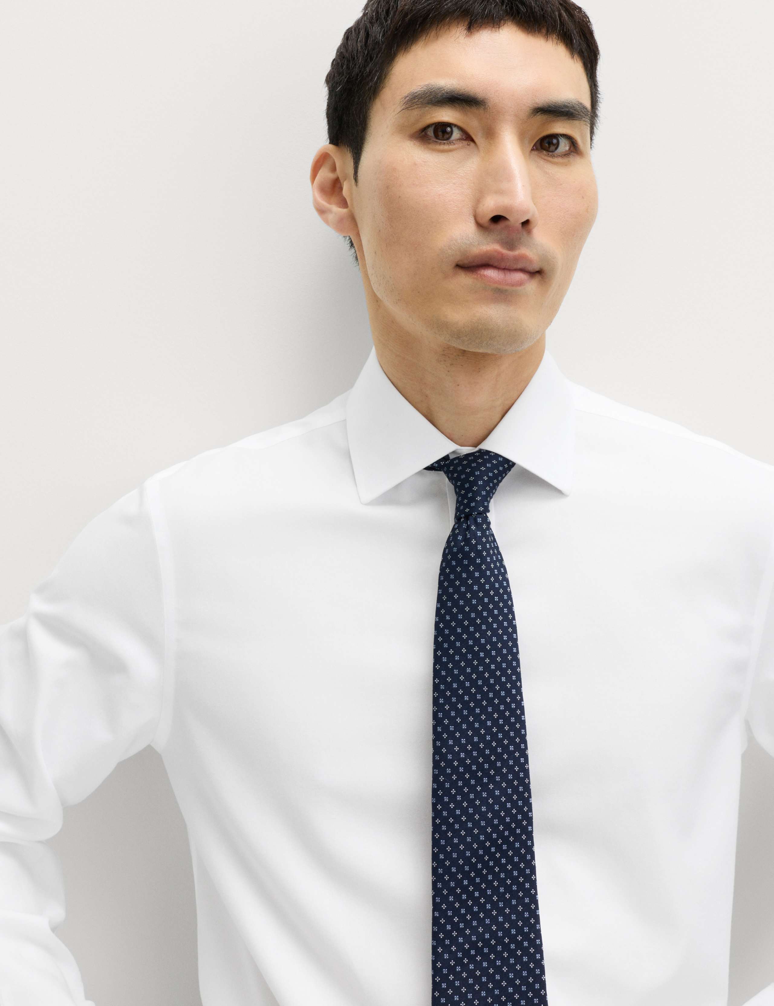 Regular Fit Ultimate Non Iron Cotton Shirt 4 of 8