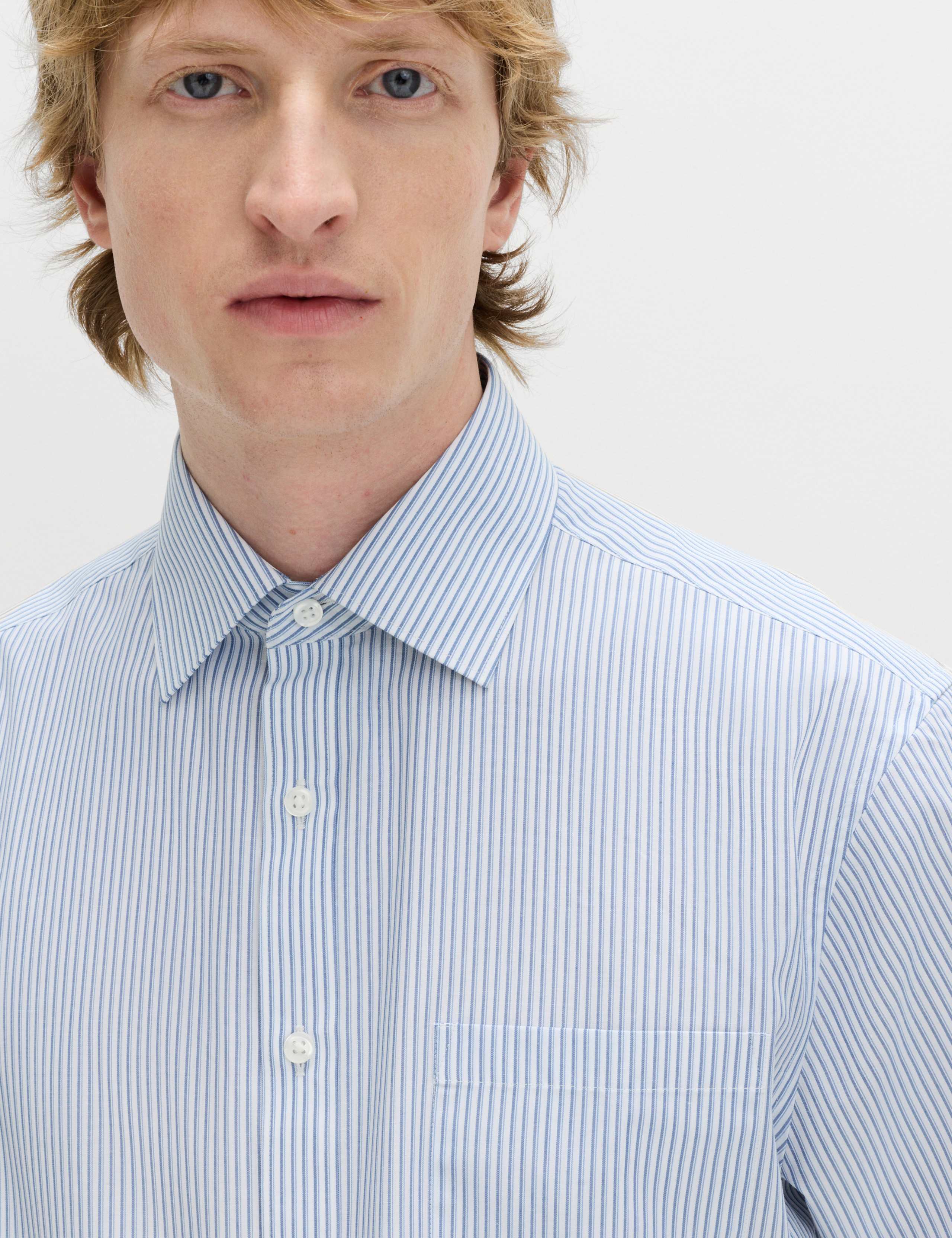 2 Pack Regular Fit Easy Iron Cotton Blend Shirts 4 of 6