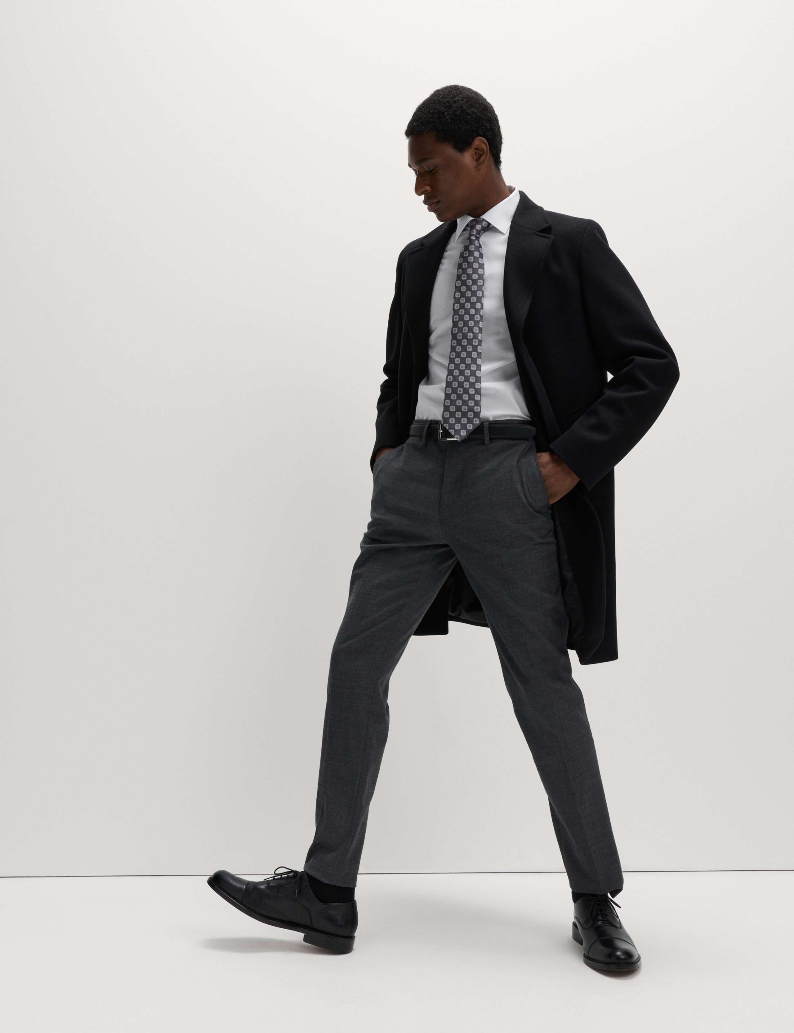 Regular Fit 2 Inch Shorter Cotton Blend Shirt 4 of 5