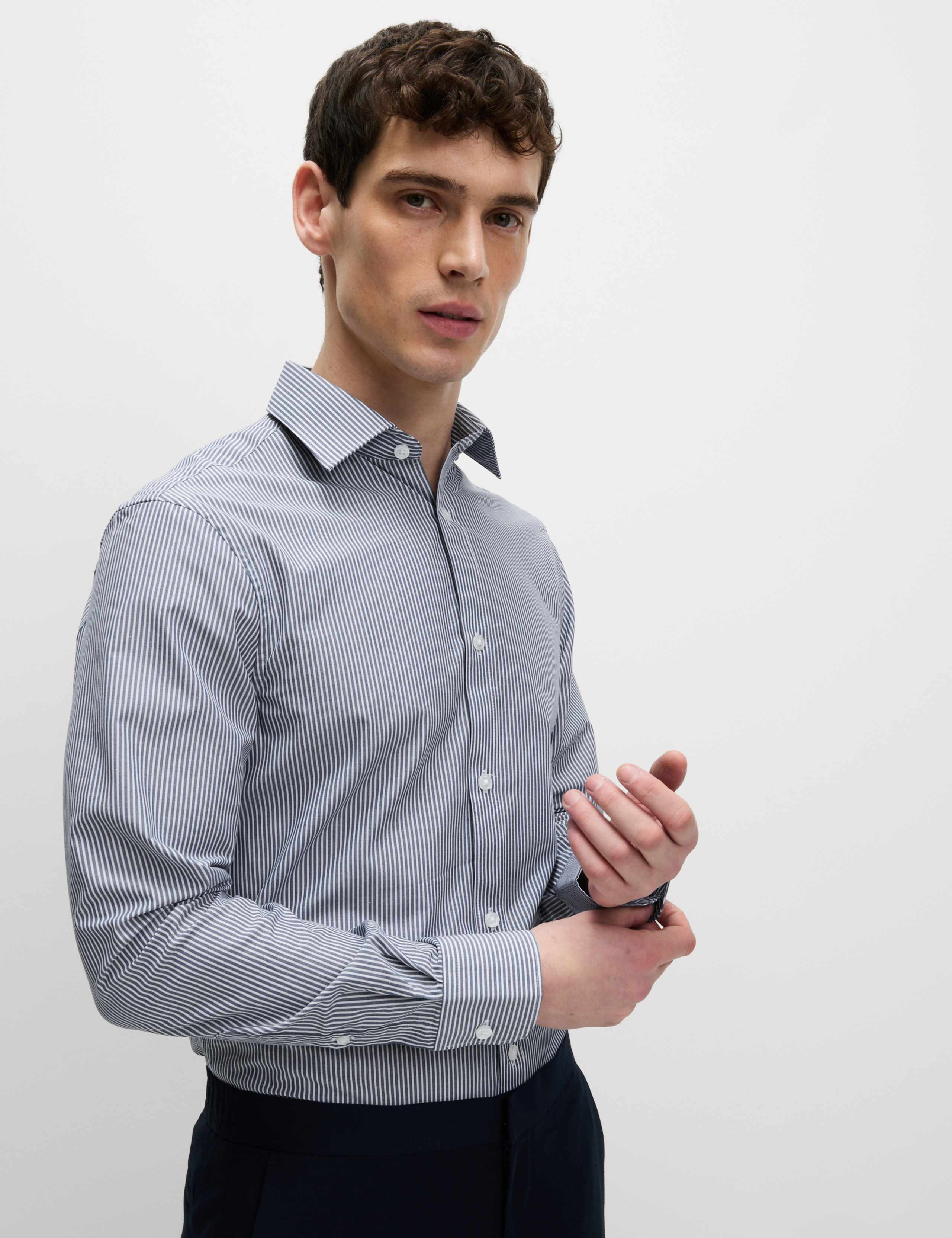 2 Pack Regular Fit Easy Iron Cotton Blend Poplin Shirts 4 of 6