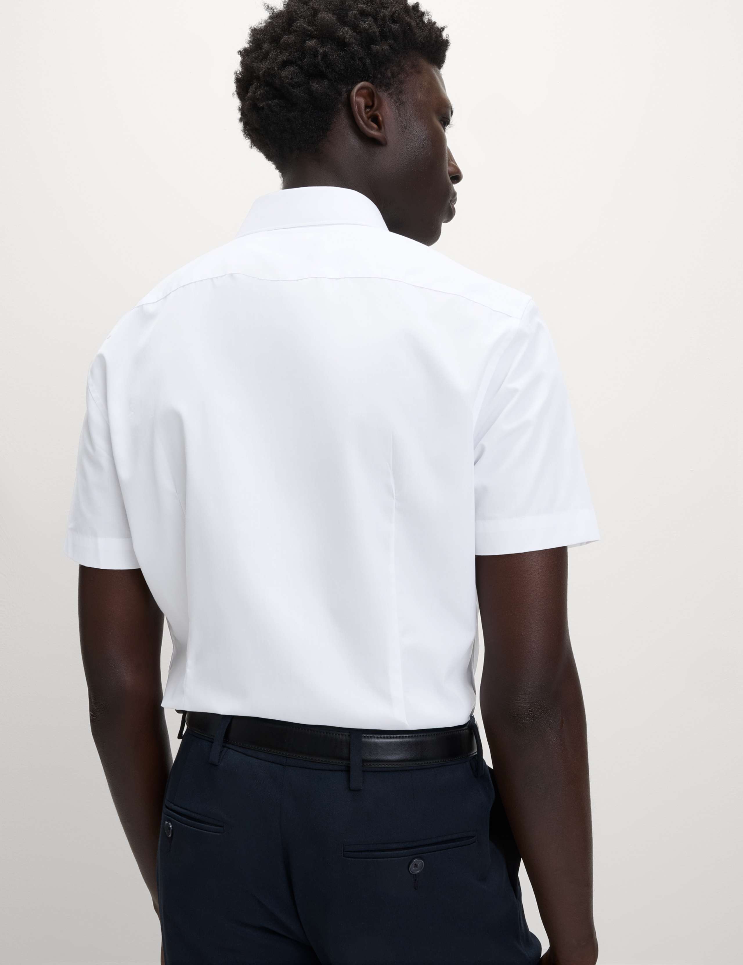 5 Pack Slim Fit Easy Iron Short Sleeve Shirts 5 of 5