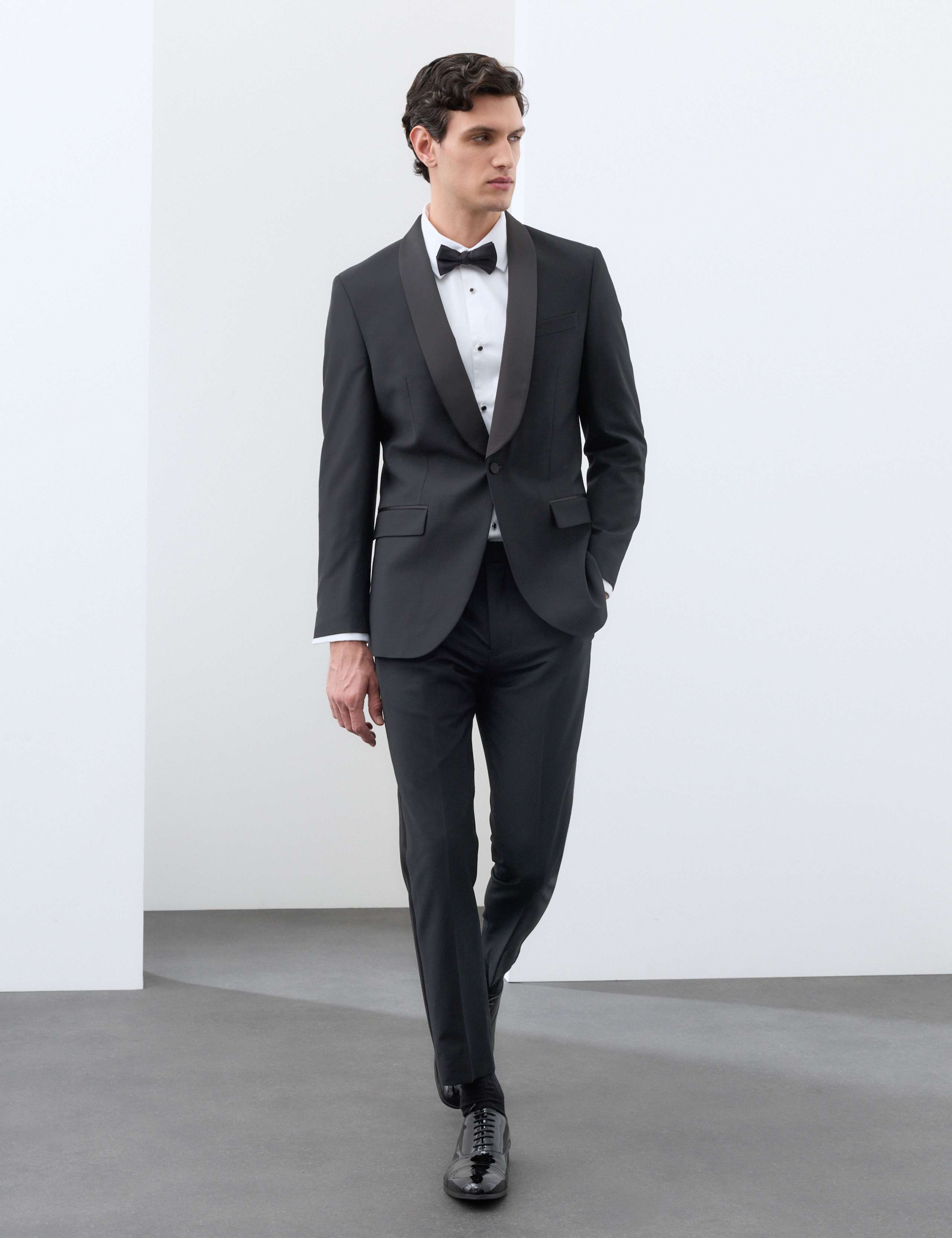 Slim Fit Performance Cotton Dress Shirt 4 of 8