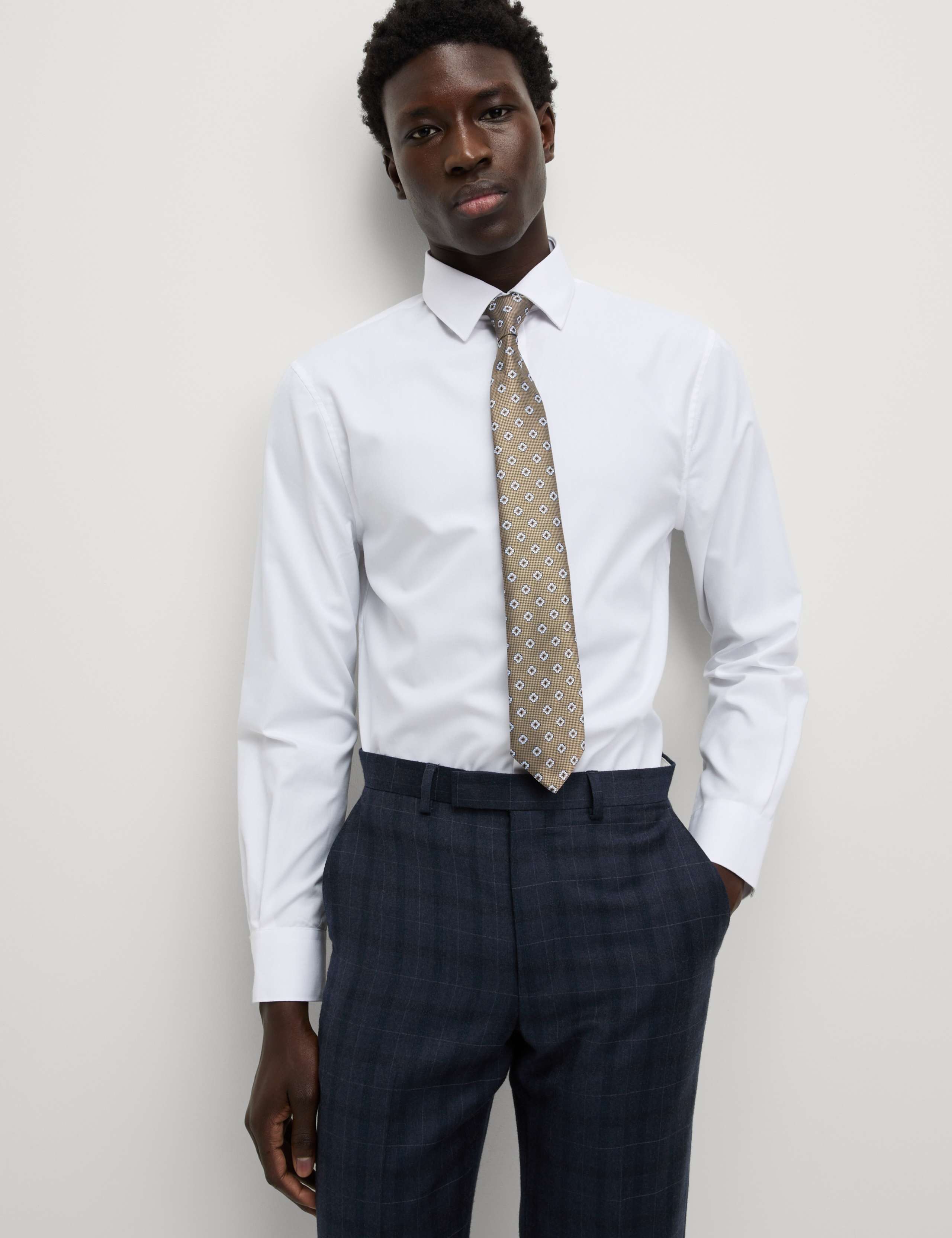 4pc Slim Fit Easy Iron Shirt and Tie Set 3 of 6