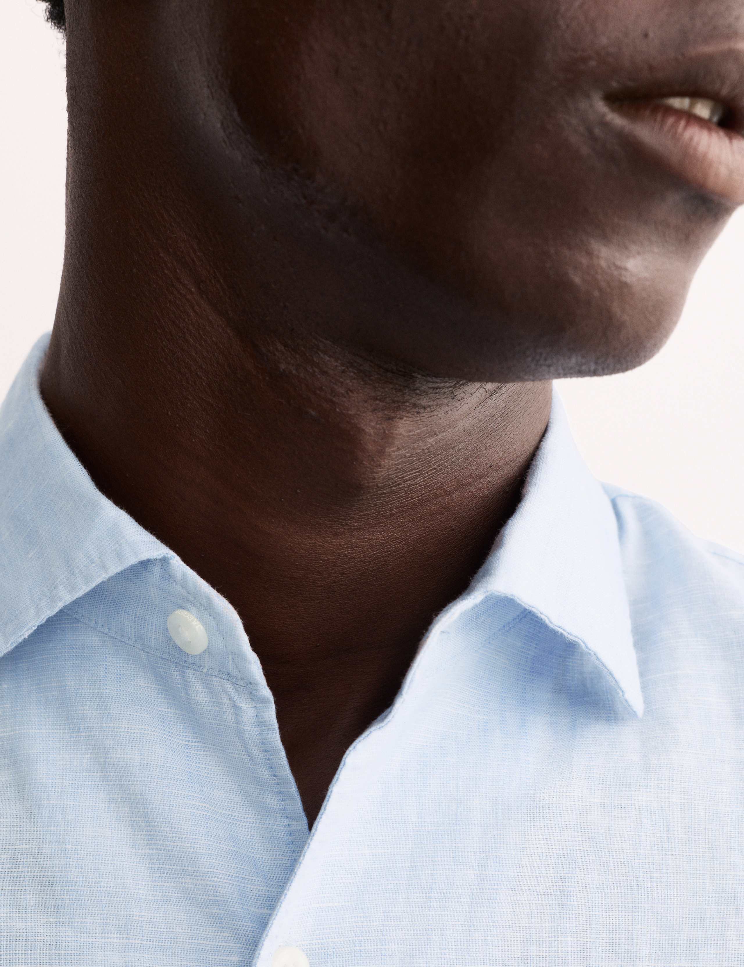 Regular Fit Luxury Linen Cotton Blend Short Sleeve Shirt 7 of 8
