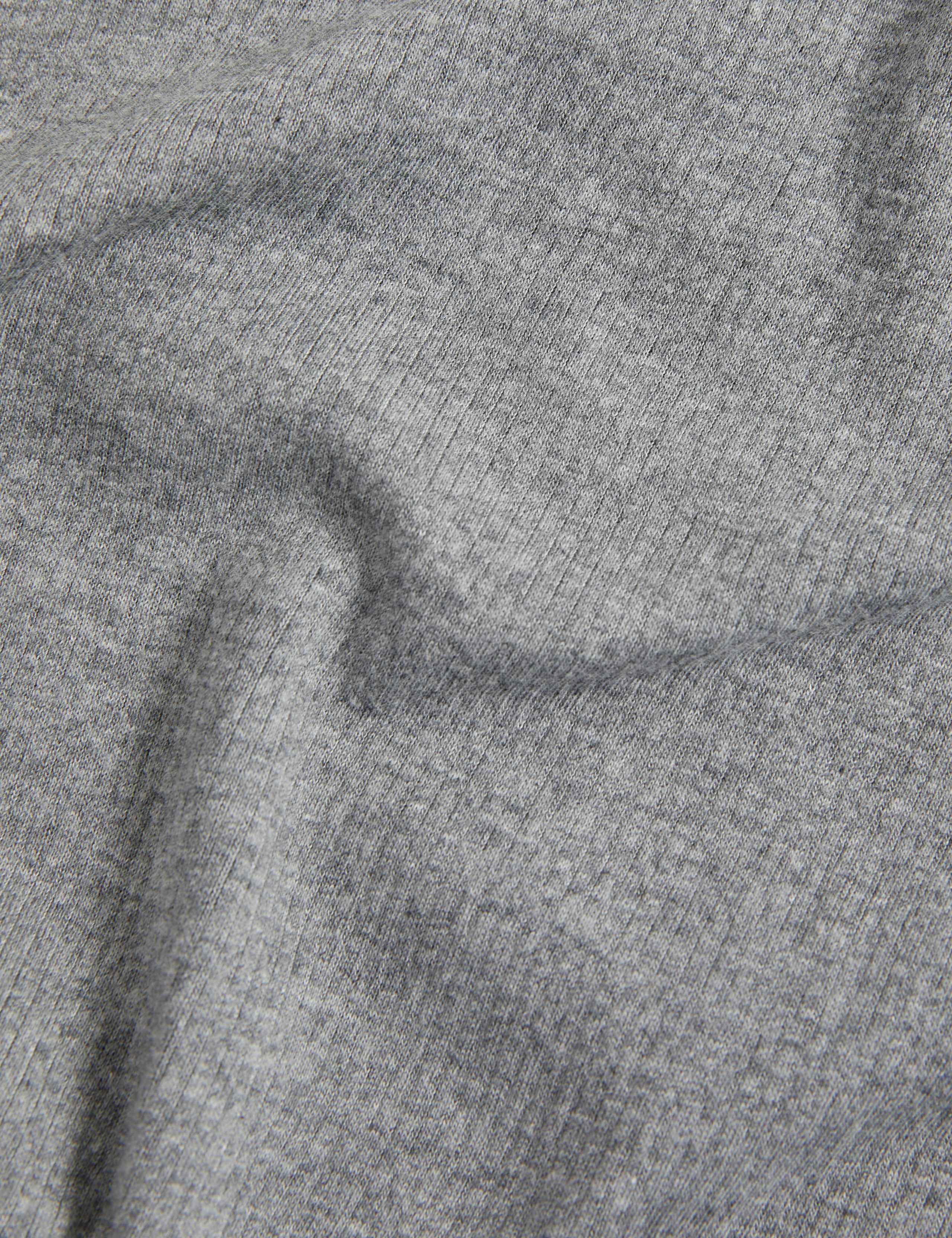 Heatgen™ Medium Thermal Long Sleeve Tops 6 of 6