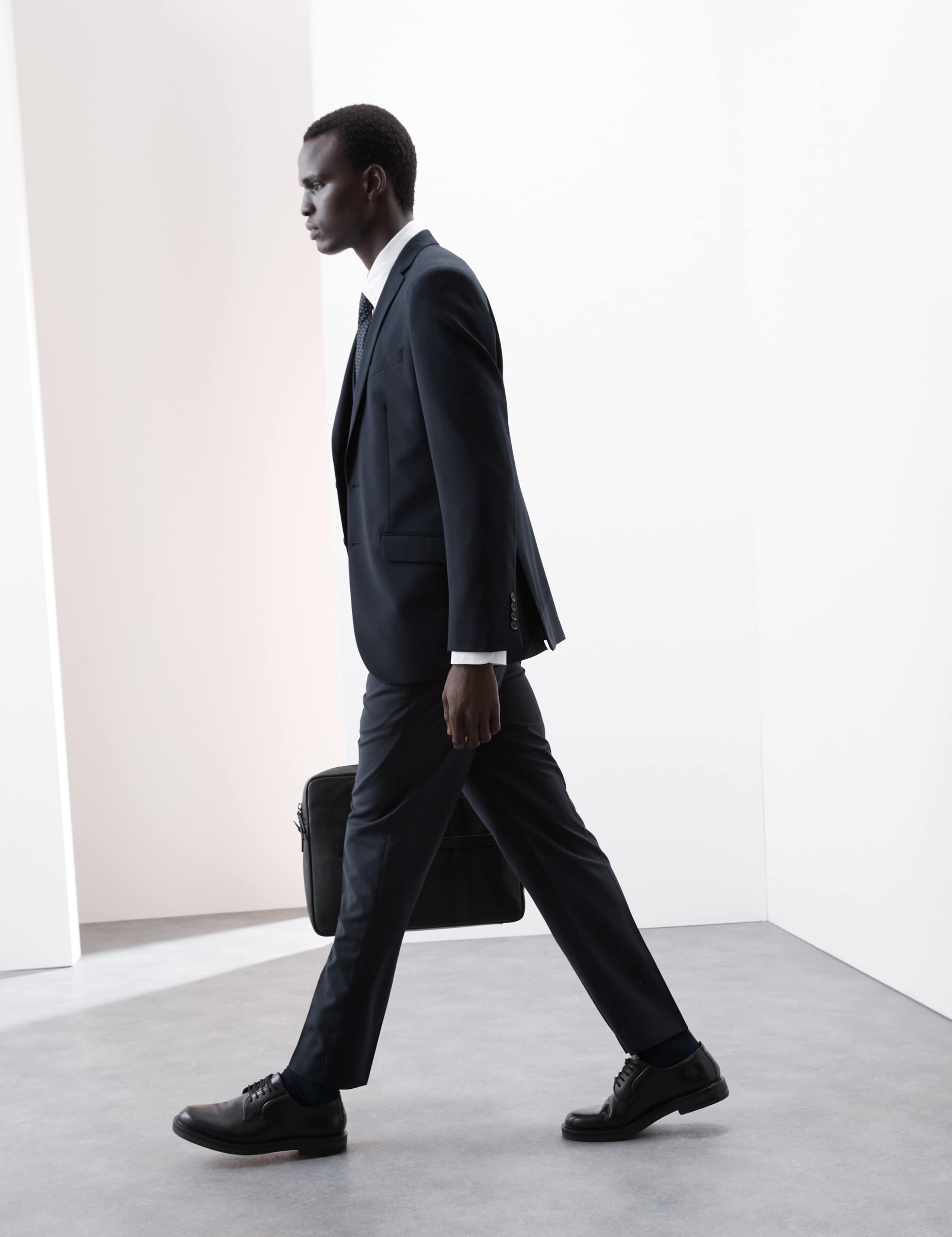 Tailored Fit Performance Trousers 6 of 7