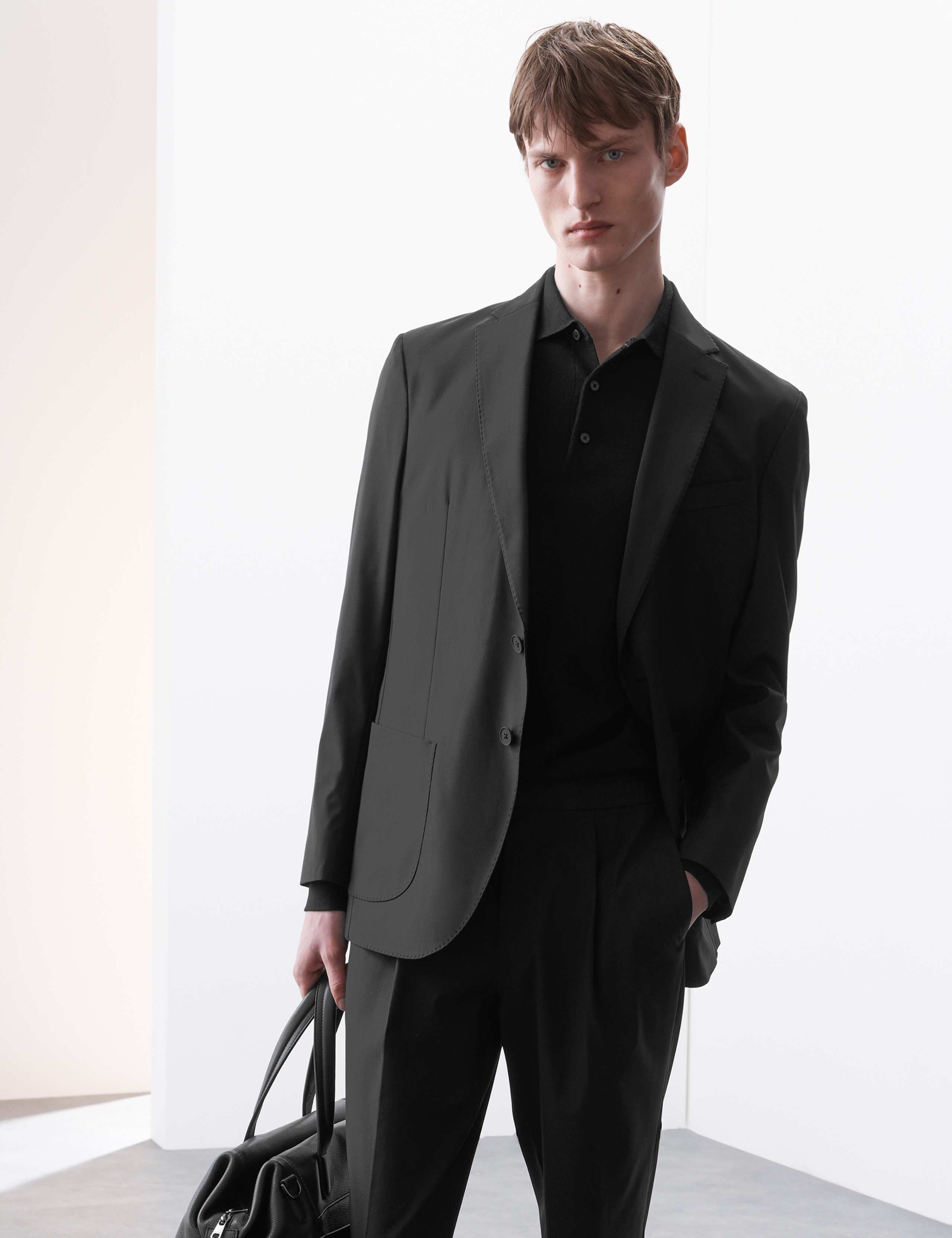 Tailored Fit Performance Packable Suit Jacket 6 of 8