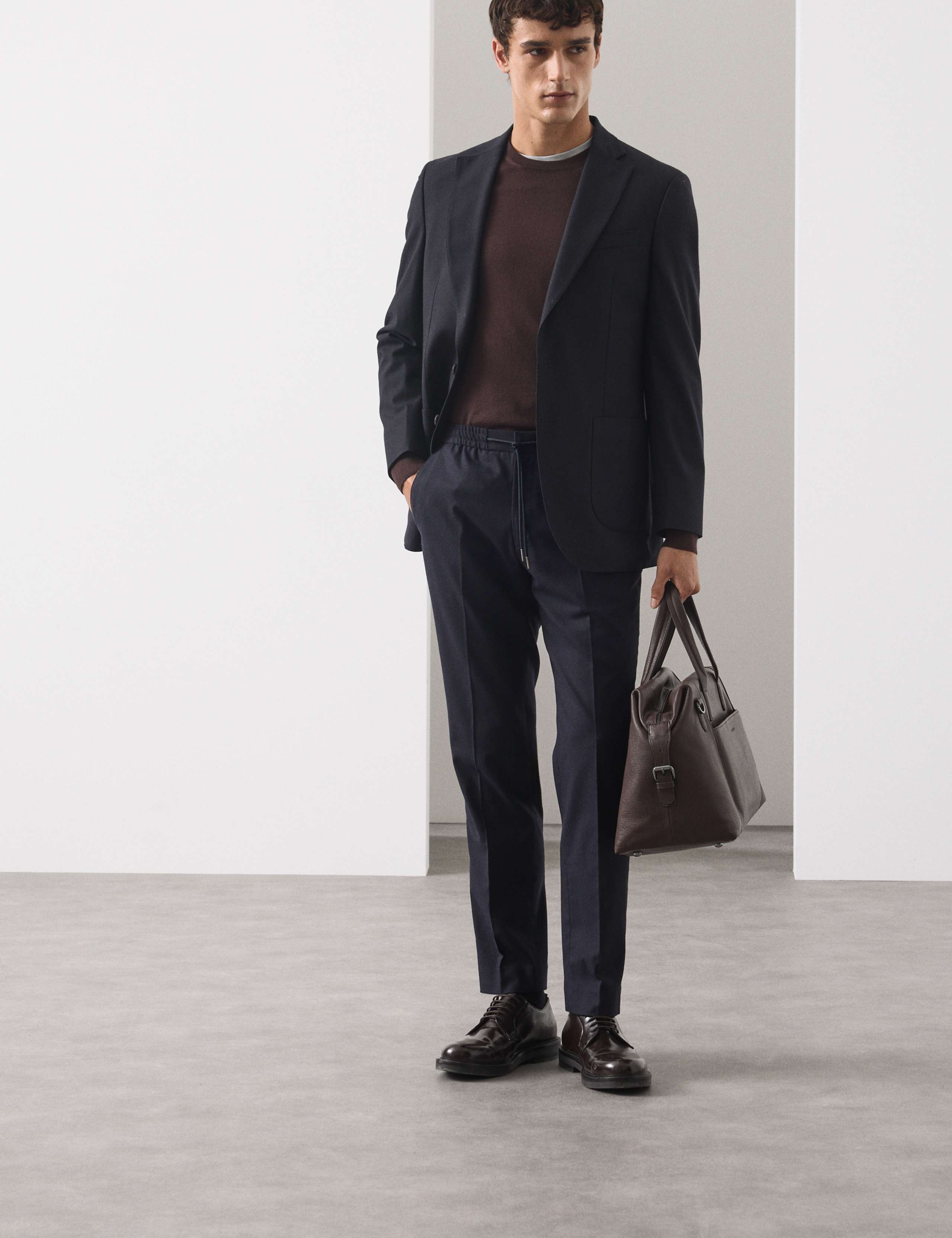 Tailored Fit Italian Wool Blend Performance Trousers 3 of 7