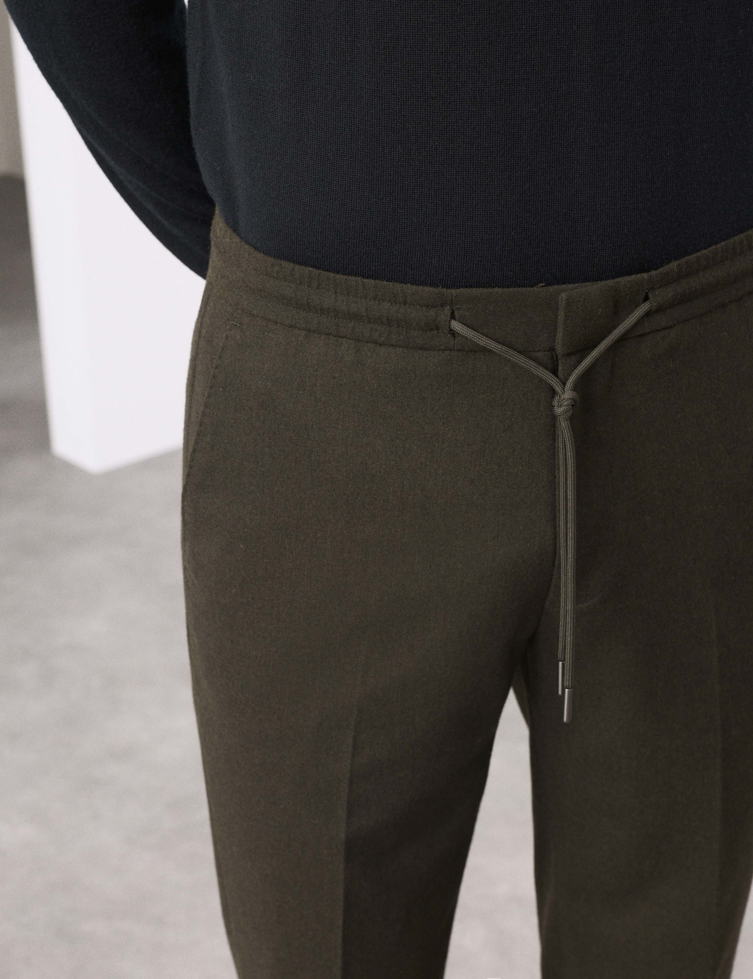 Tailored Fit Italian Wool Blend Performance Trousers 4 of 6