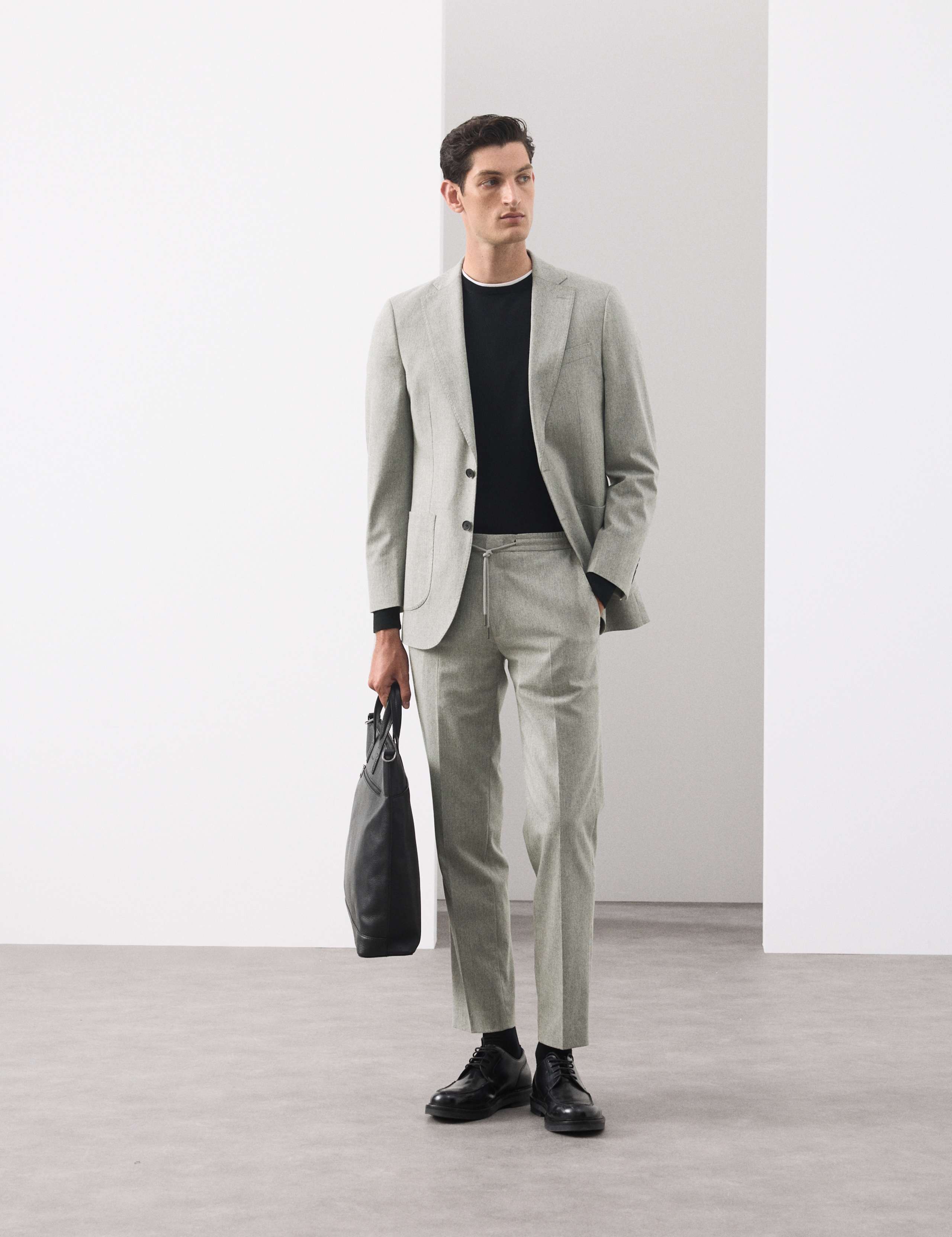 Tailored Fit Italian Wool Blend Performance Trousers 6 of 7