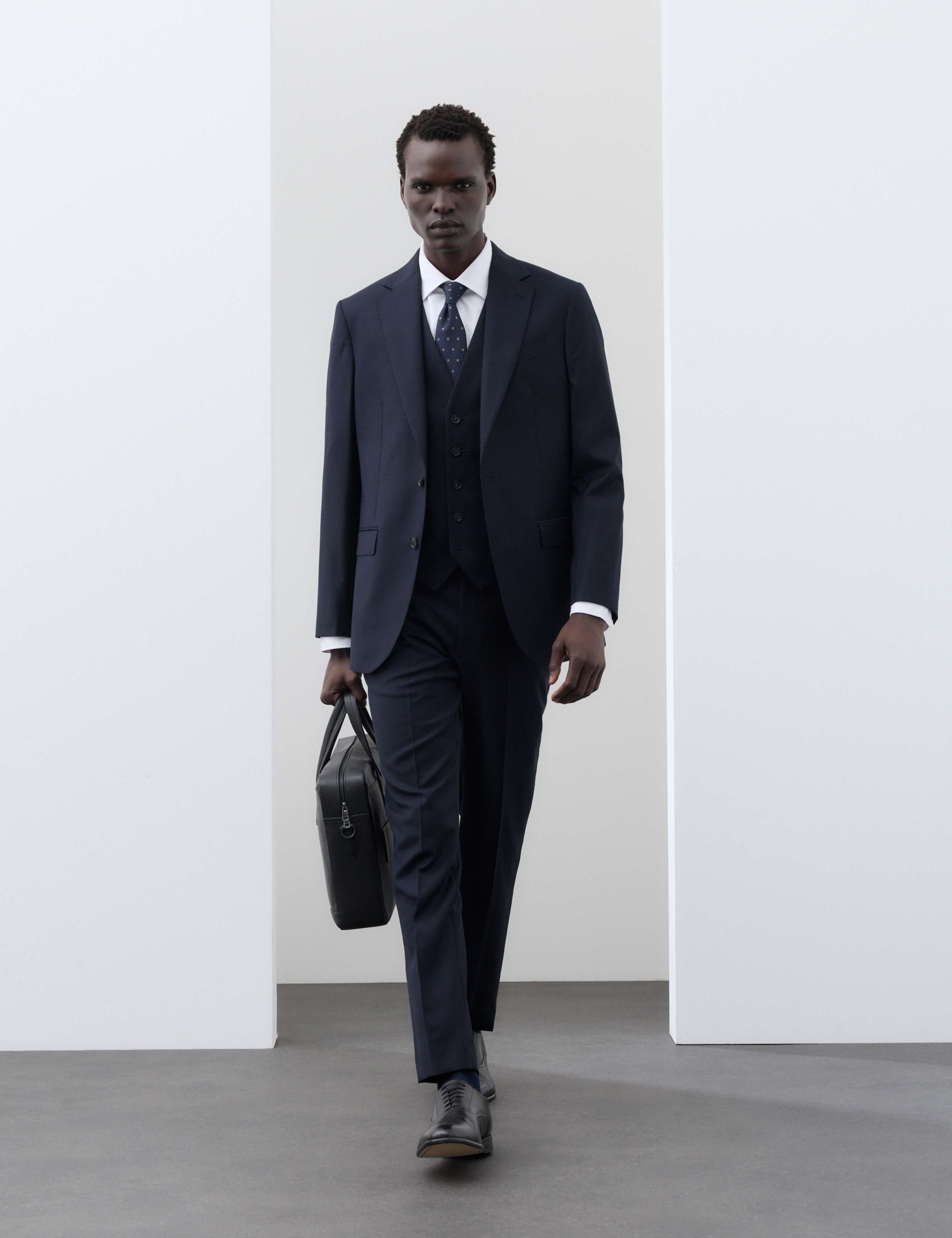 Tailored Fit Pure Merino Wool Waistcoat 4 of 6