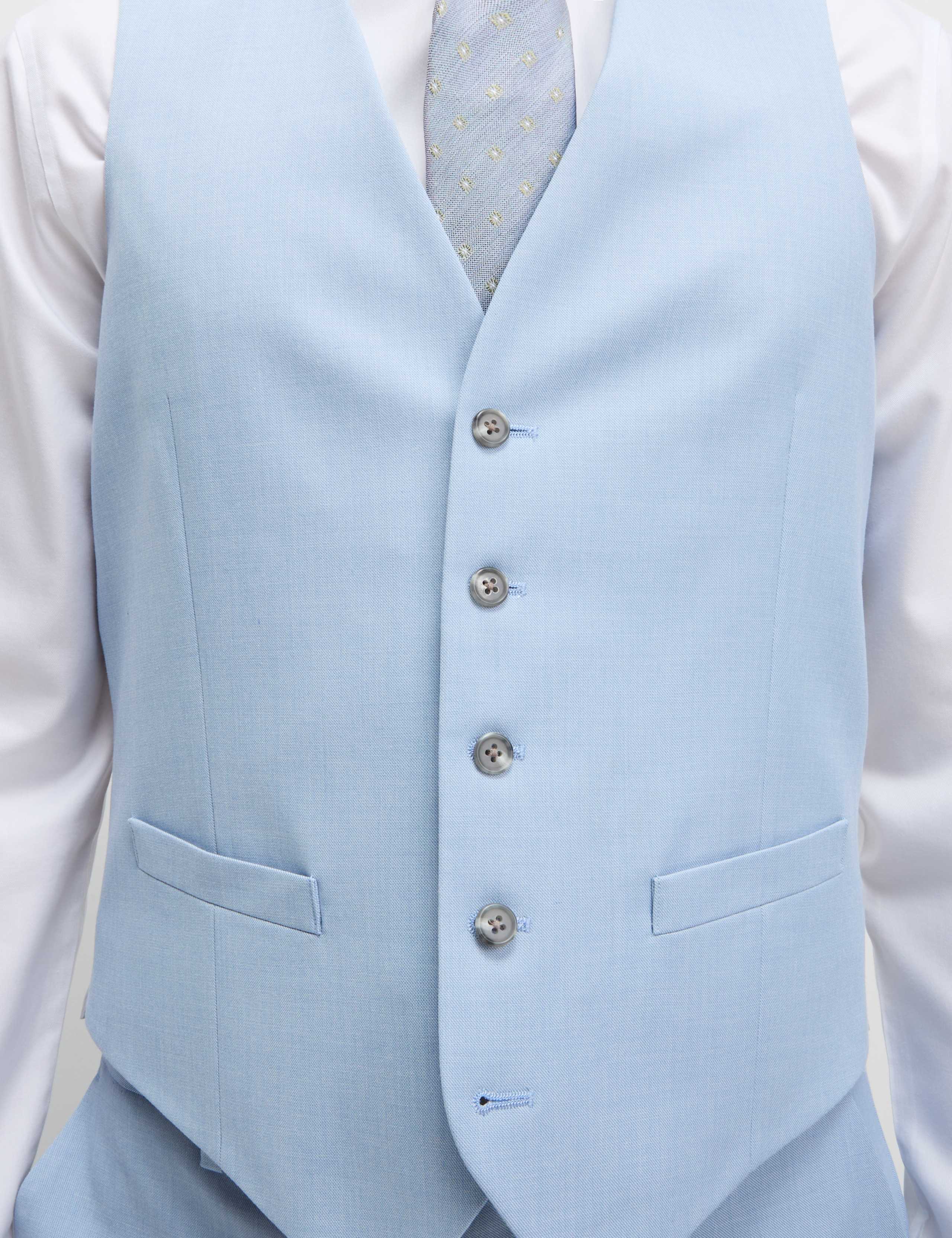 Waistcoat 3 of 4